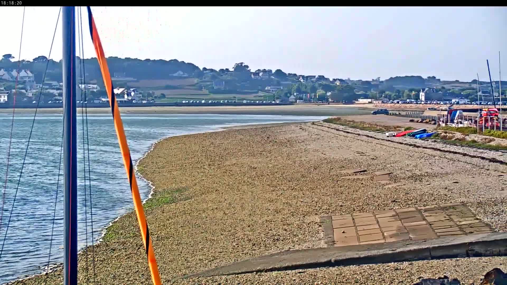 Saint-Pol-de-Leon Comune & Marine Live Cam - Morlaix, Finistere, Bretagne, France