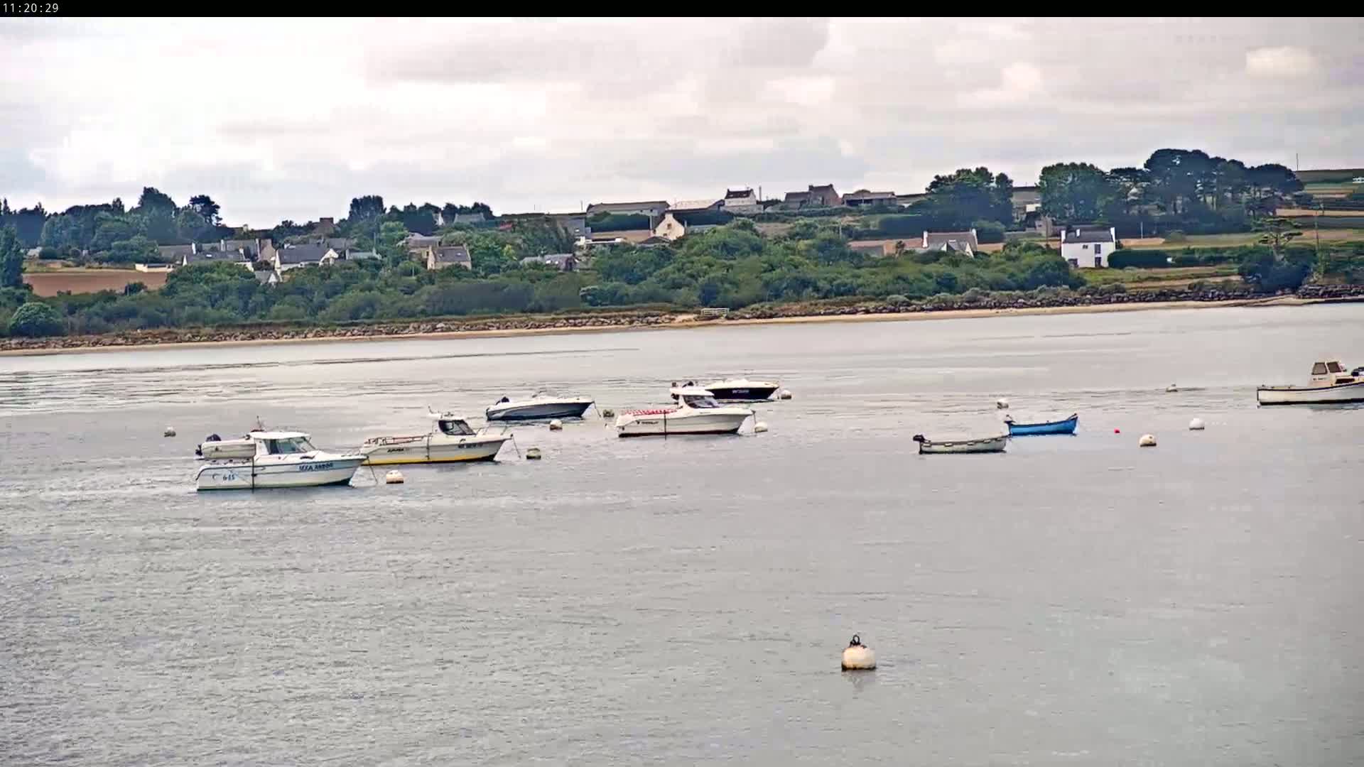 Saint-Pol-de-Leon Comune & Marine Live Cam - Morlaix, Finistere, Bretagne, France