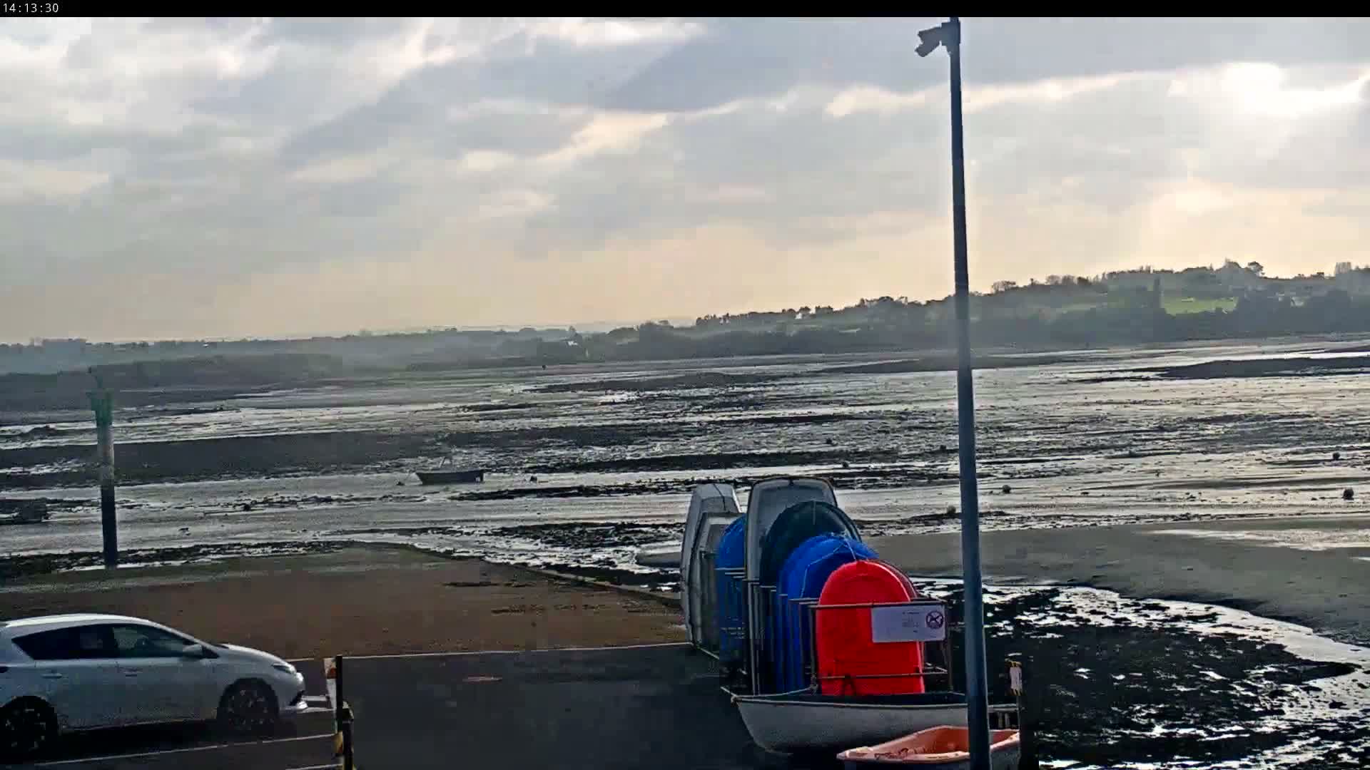 Saint-Pol-de-Leon Comune & Marine Live Cam - Morlaix, Finistere, Bretagne, France