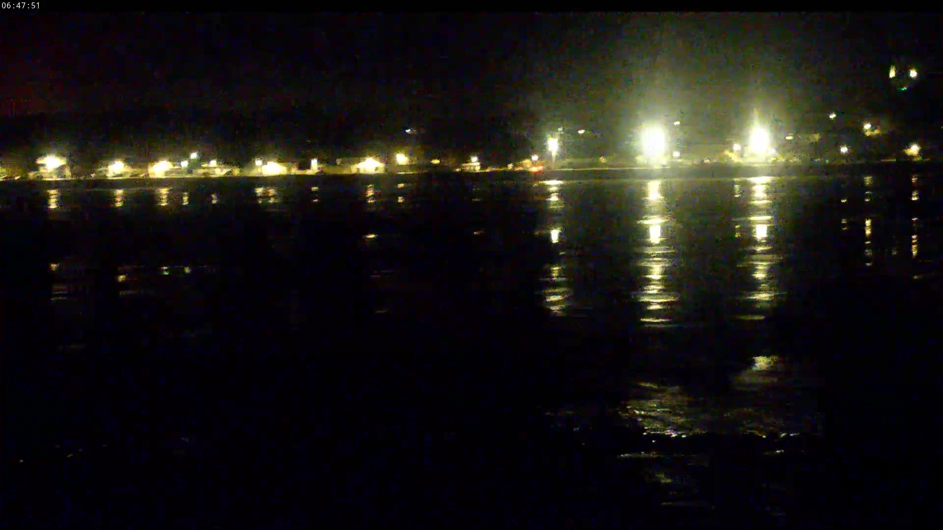 Saint-Pol-de-Leon Comune & Marine Live Cam - Morlaix, Finistere, Bretagne, France