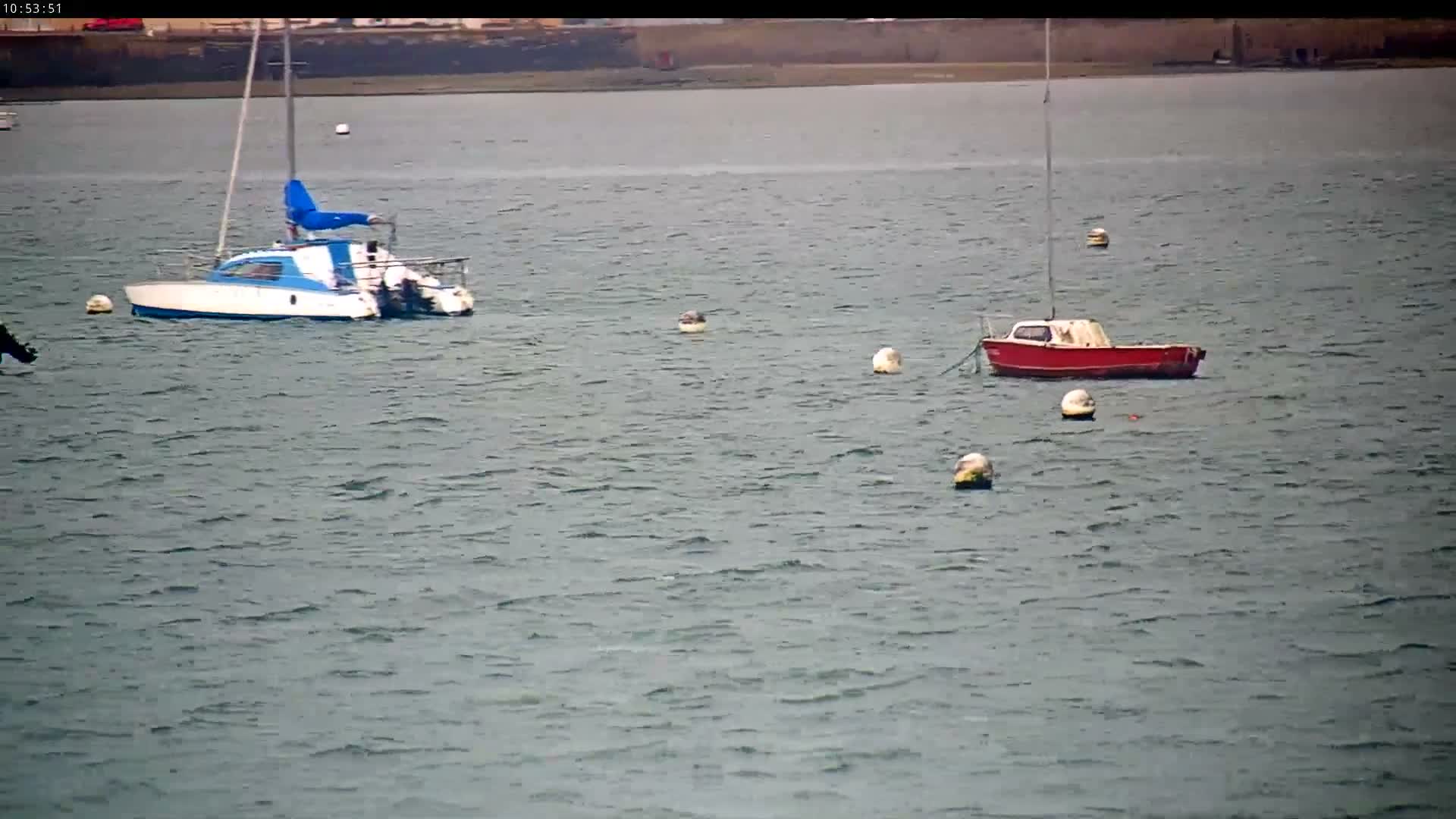 Saint-Pol-de-Leon Comune & Marine Live Cam - Morlaix, Finistere, Bretagne, France