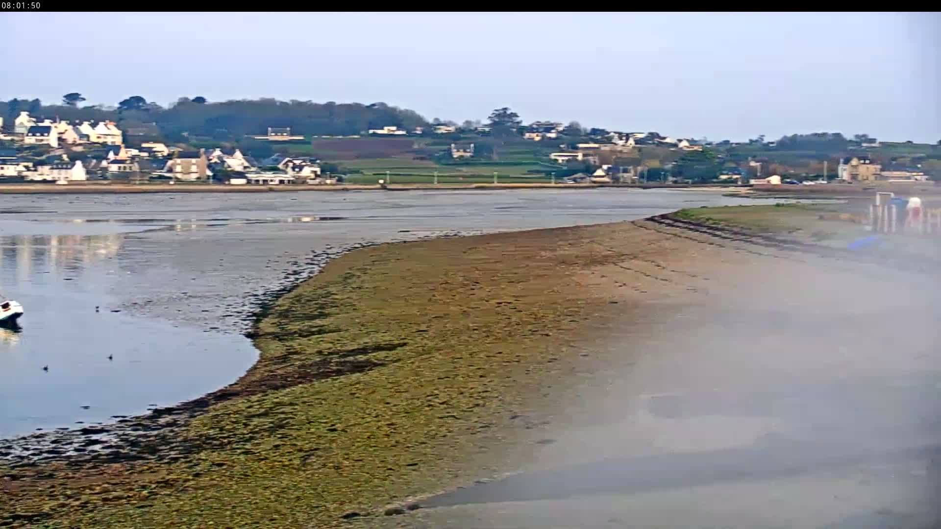 Saint-Pol-de-Leon Comune & Marine Live Cam - Morlaix, Finistere, Bretagne, France