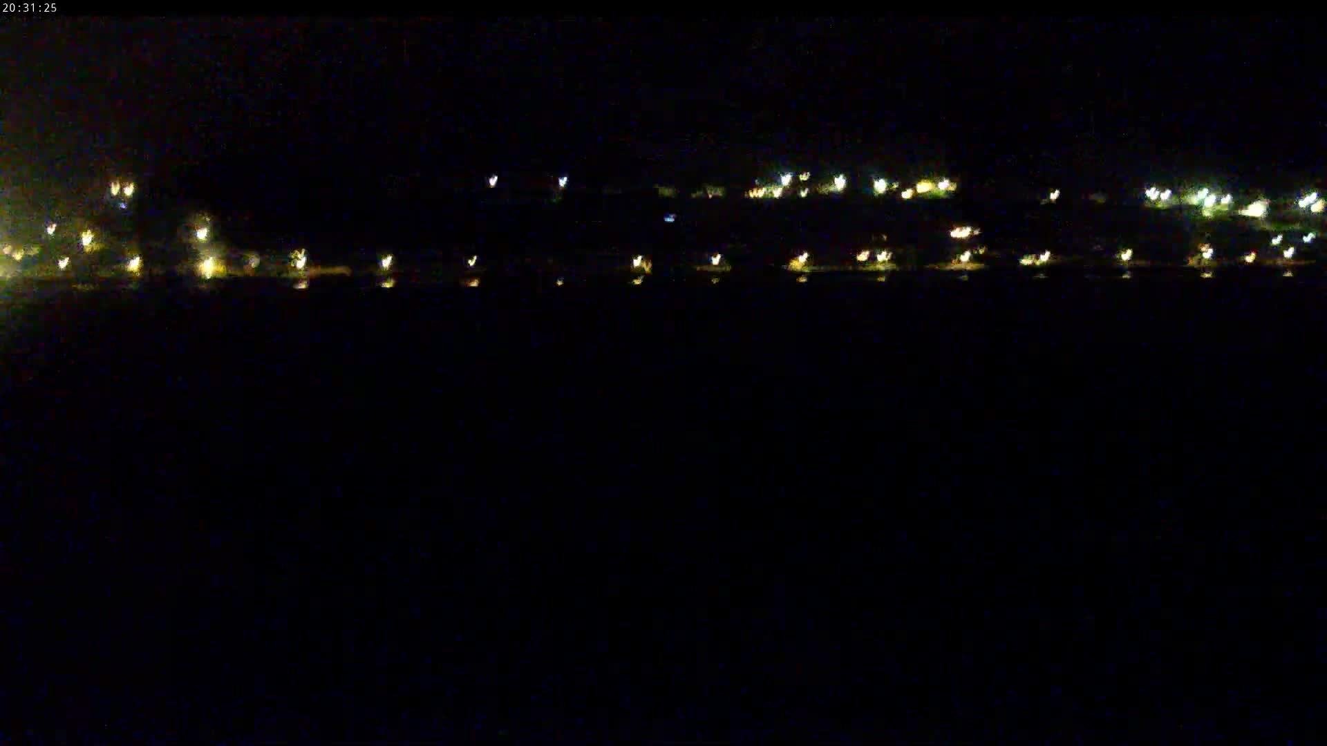 Saint-Pol-de-Leon Comune & Marine Live Cam - Morlaix, Finistere, Bretagne, France
