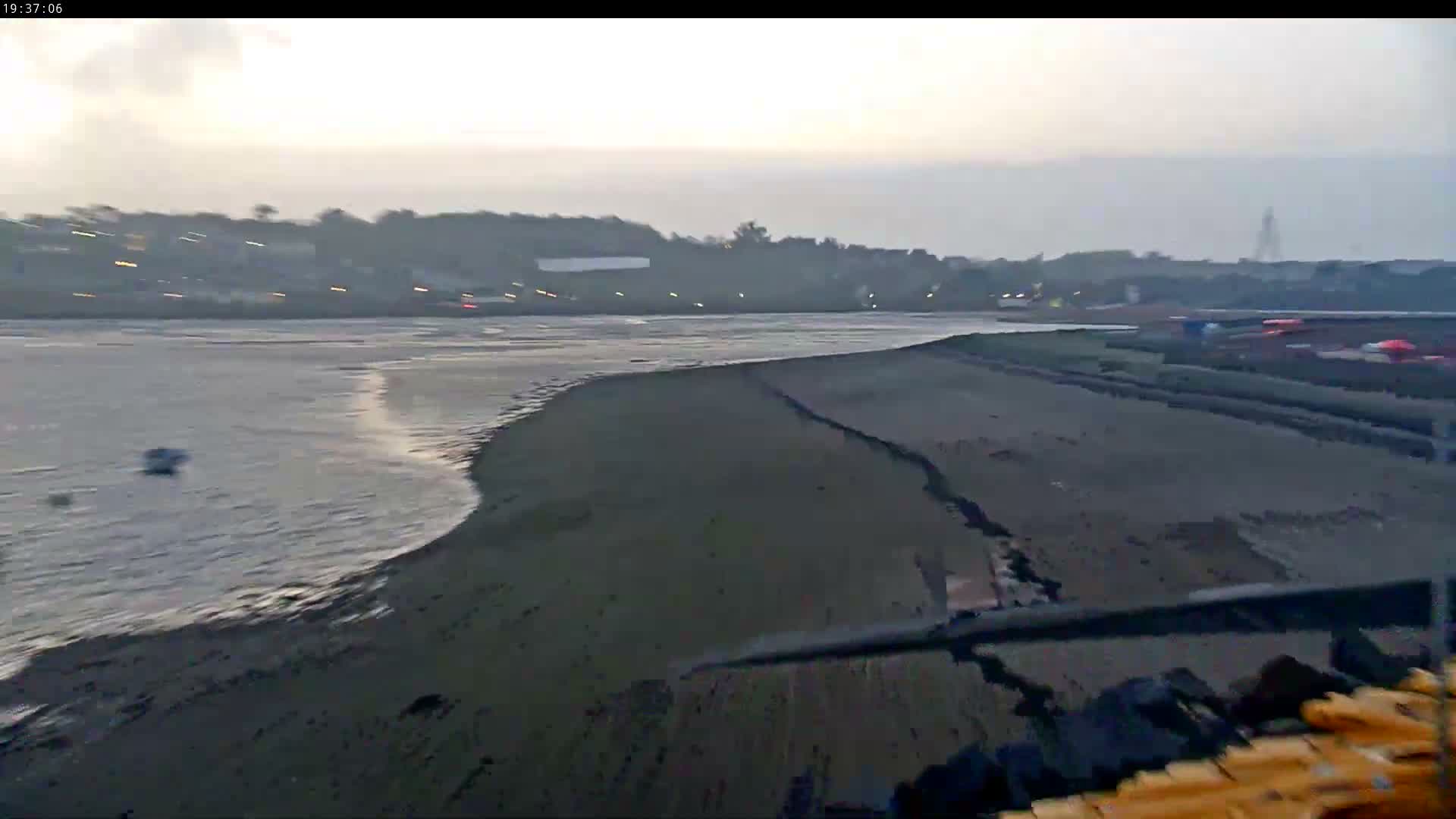 Saint-Pol-de-Leon Comune & Marine Live Cam - Morlaix, Finistere, Bretagne, France