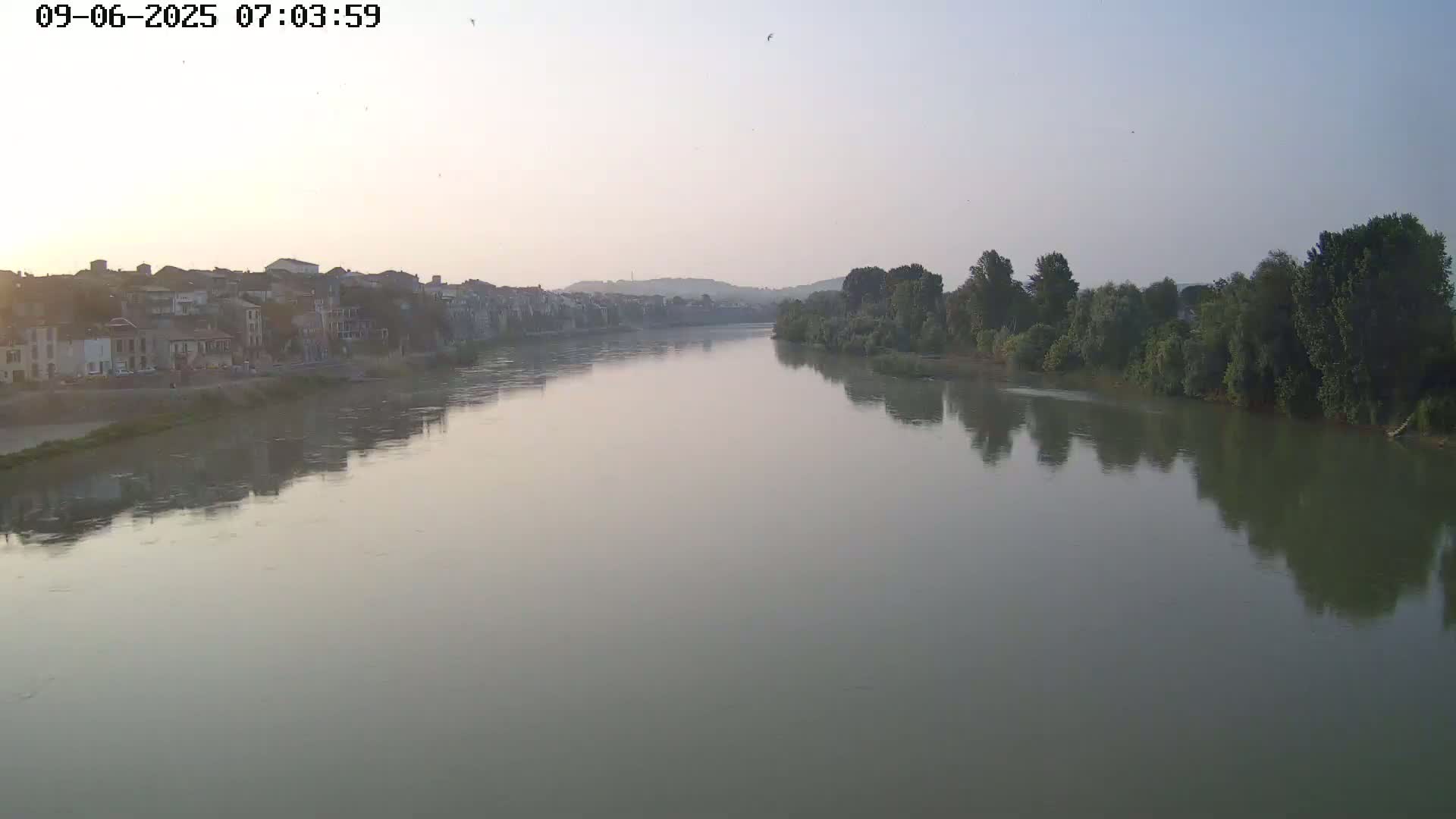 Tonneins City & Riviere Garonne River Live Cam - Marmande, Lot-et-Garonne, Nouvelle-Aquitaine, France