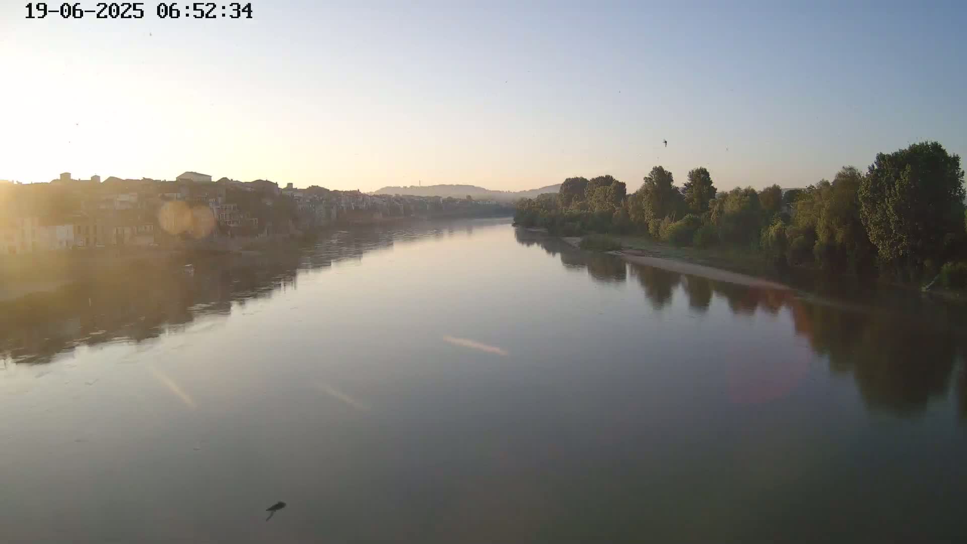 Tonneins City & Riviere Garonne River Live Cam - Marmande, Lot-et-Garonne, Nouvelle-Aquitaine, France