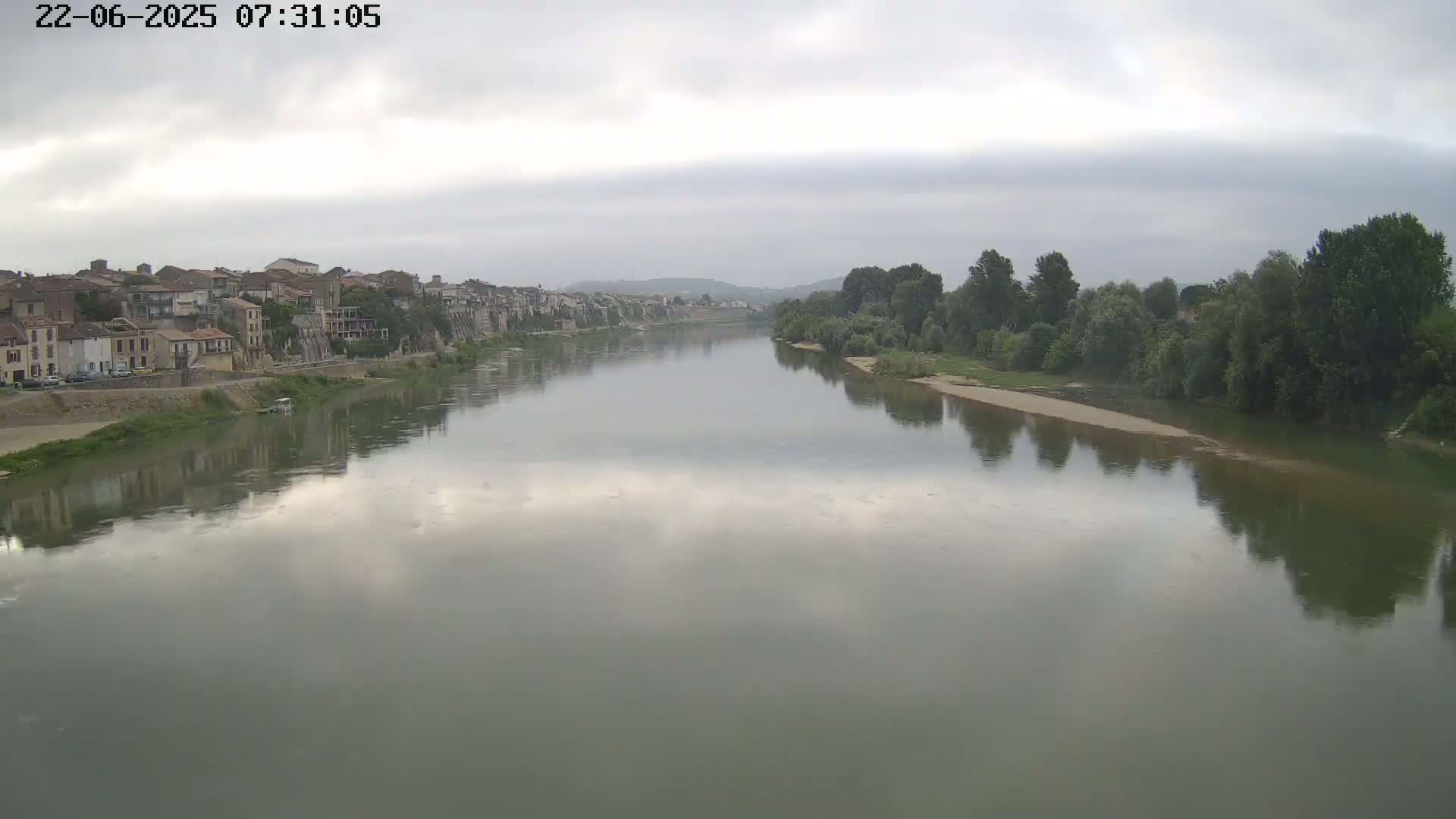 Tonneins City & Riviere Garonne River Live Cam - Marmande, Lot-et-Garonne, Nouvelle-Aquitaine, France