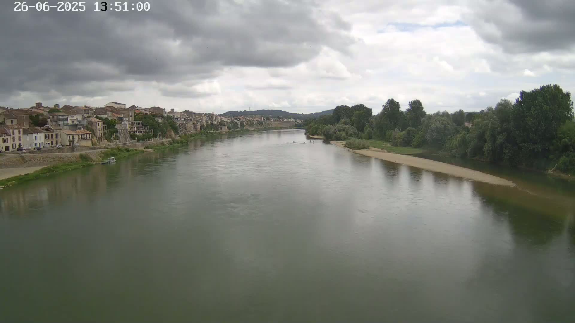 Tonneins City & Riviere Garonne River Live Cam - Marmande, Lot-et-Garonne, Nouvelle-Aquitaine, France