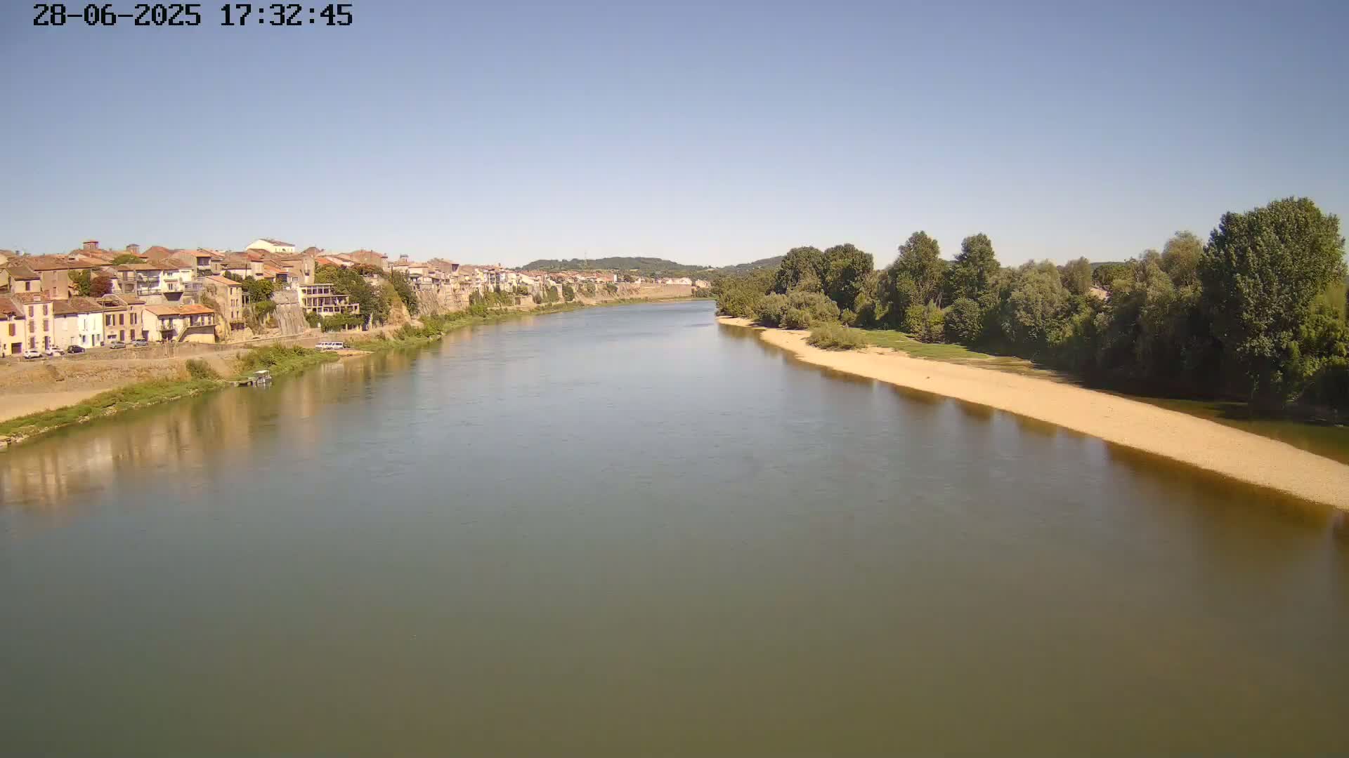 Tonneins City & Riviere Garonne River Live Cam - Marmande, Lot-et-Garonne, Nouvelle-Aquitaine, France