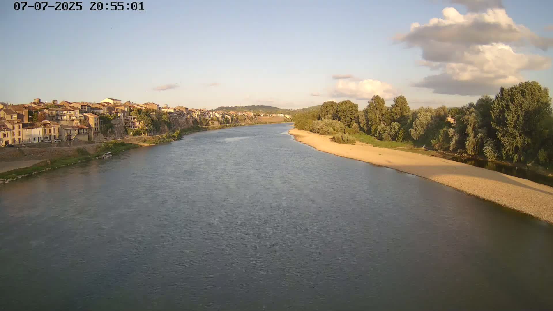 Tonneins City & Riviere Garonne River Live Cam - Marmande, Lot-et-Garonne, Nouvelle-Aquitaine, France