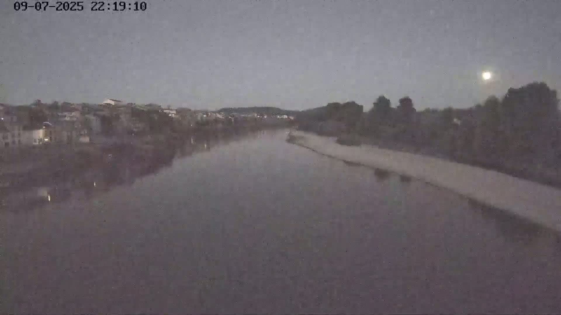Tonneins City & Riviere Garonne River Live Cam - Marmande, Lot-et-Garonne, Nouvelle-Aquitaine, France