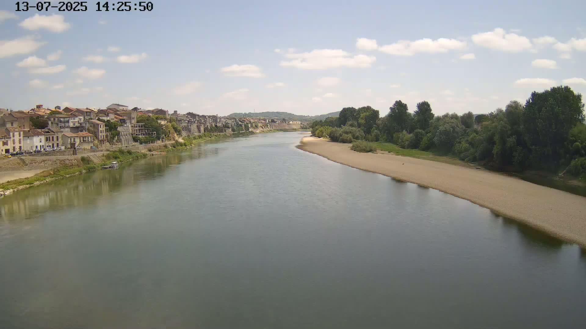 Tonneins City & Riviere Garonne River Live Cam - Marmande, Lot-et-Garonne, Nouvelle-Aquitaine, France