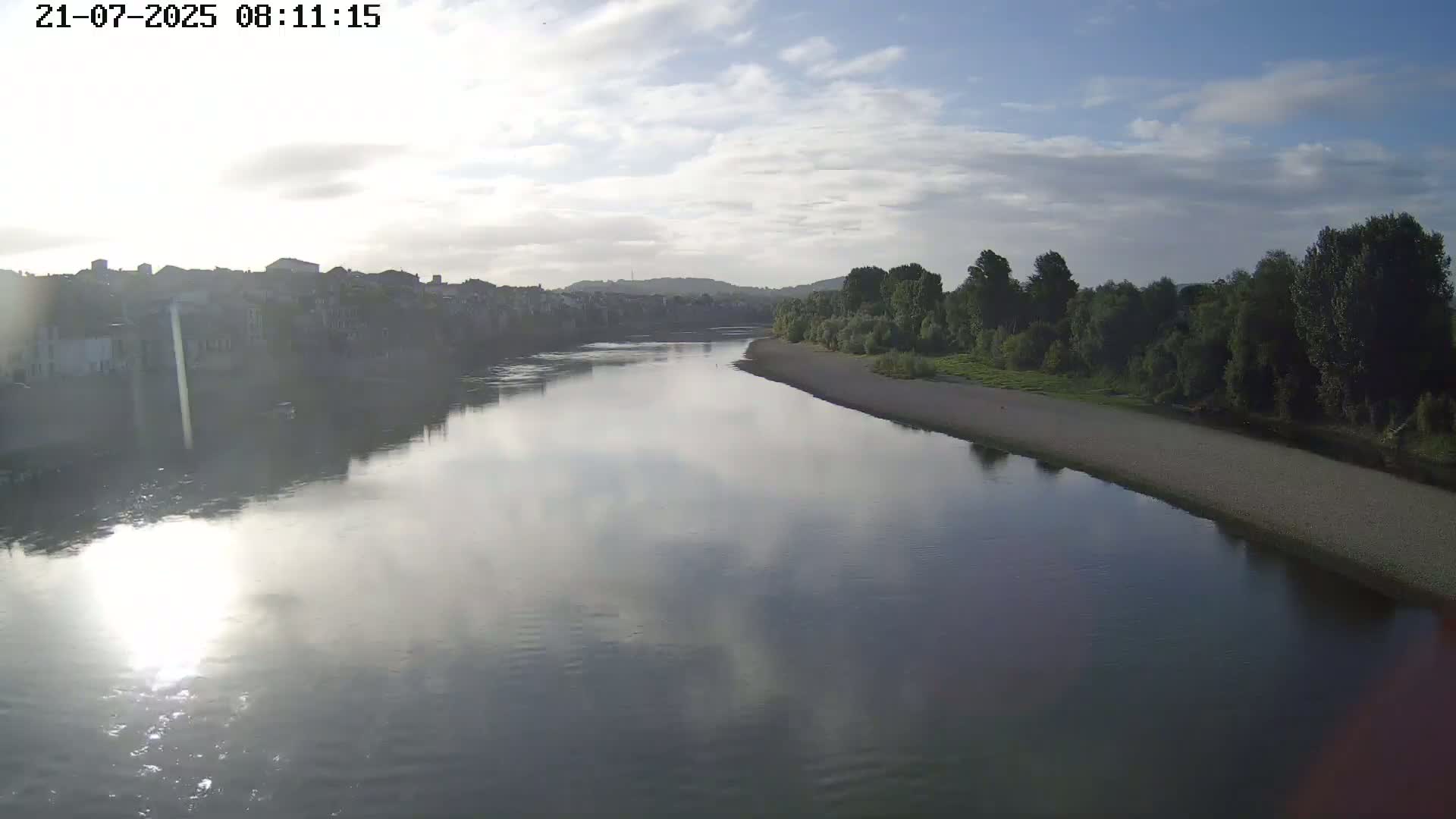 Tonneins City & Riviere Garonne River Live Cam - Marmande, Lot-et-Garonne, Nouvelle-Aquitaine, France