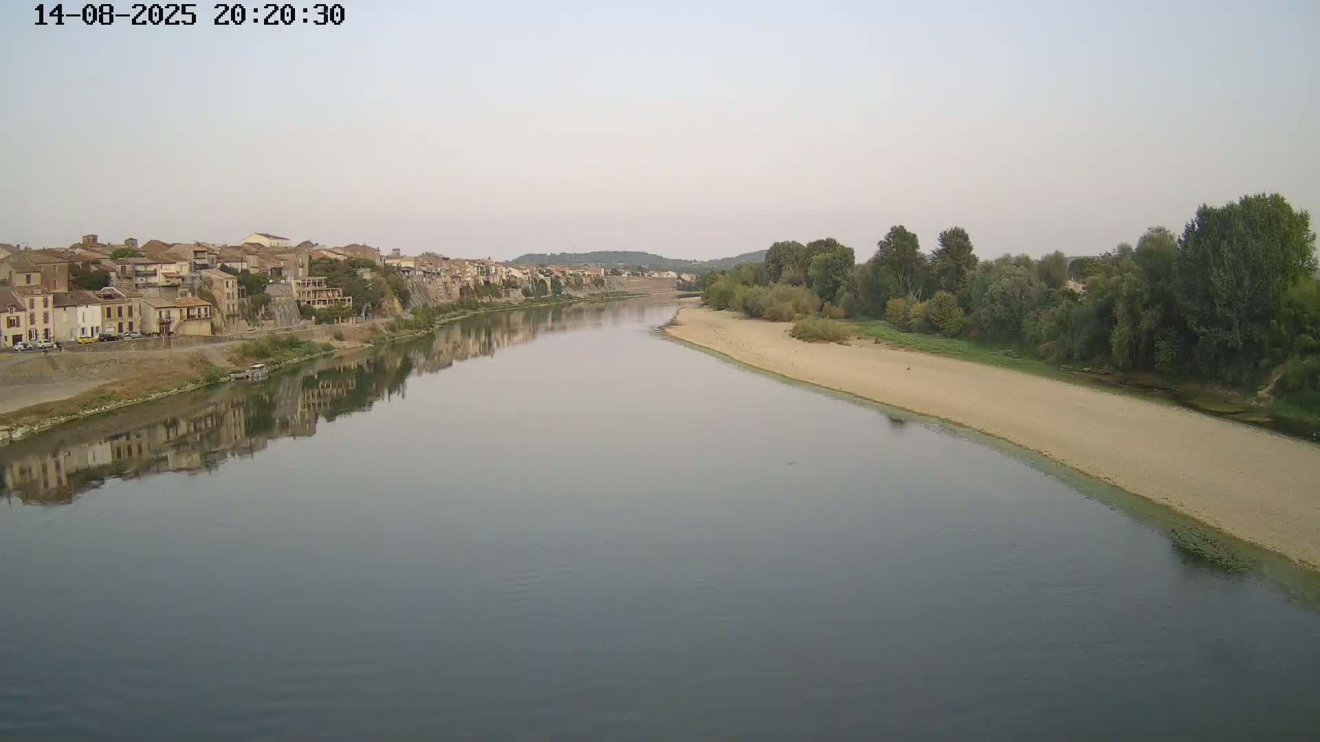 Tonneins City & Riviere Garonne River Live Cam - Marmande, Lot-et-Garonne, Nouvelle-Aquitaine, France