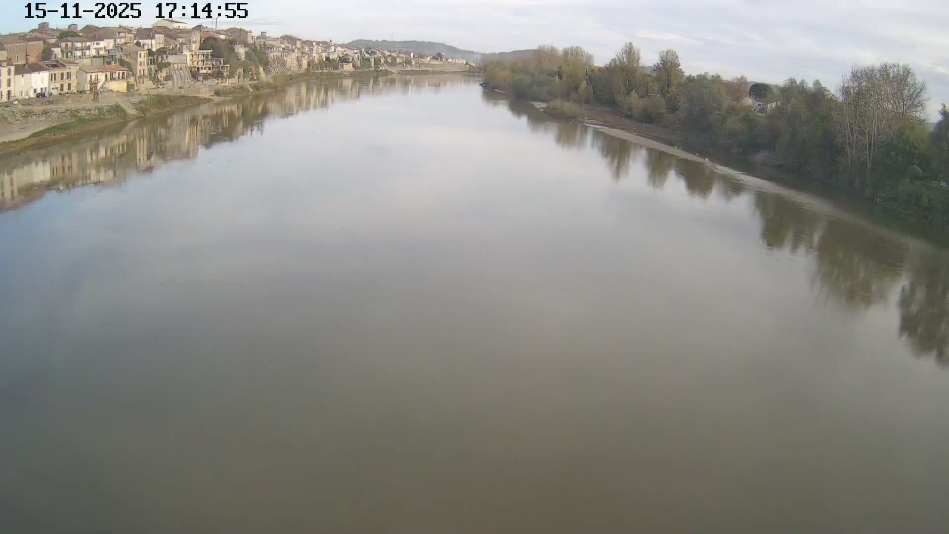 Tonneins City & Riviere Garonne River Live Cam - Marmande, Lot-et-Garonne, Nouvelle-Aquitaine, France