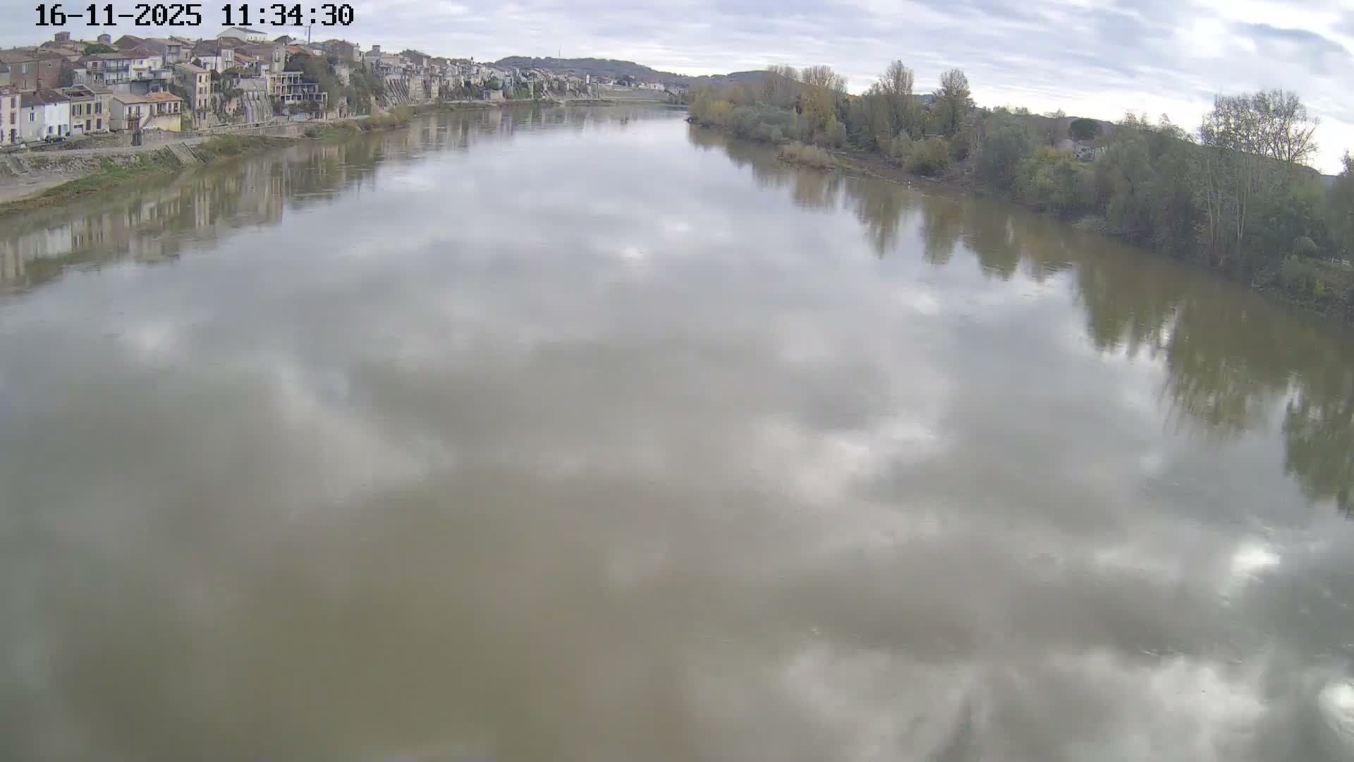 Tonneins City & Riviere Garonne River Live Cam - Marmande, Lot-et-Garonne, Nouvelle-Aquitaine, France