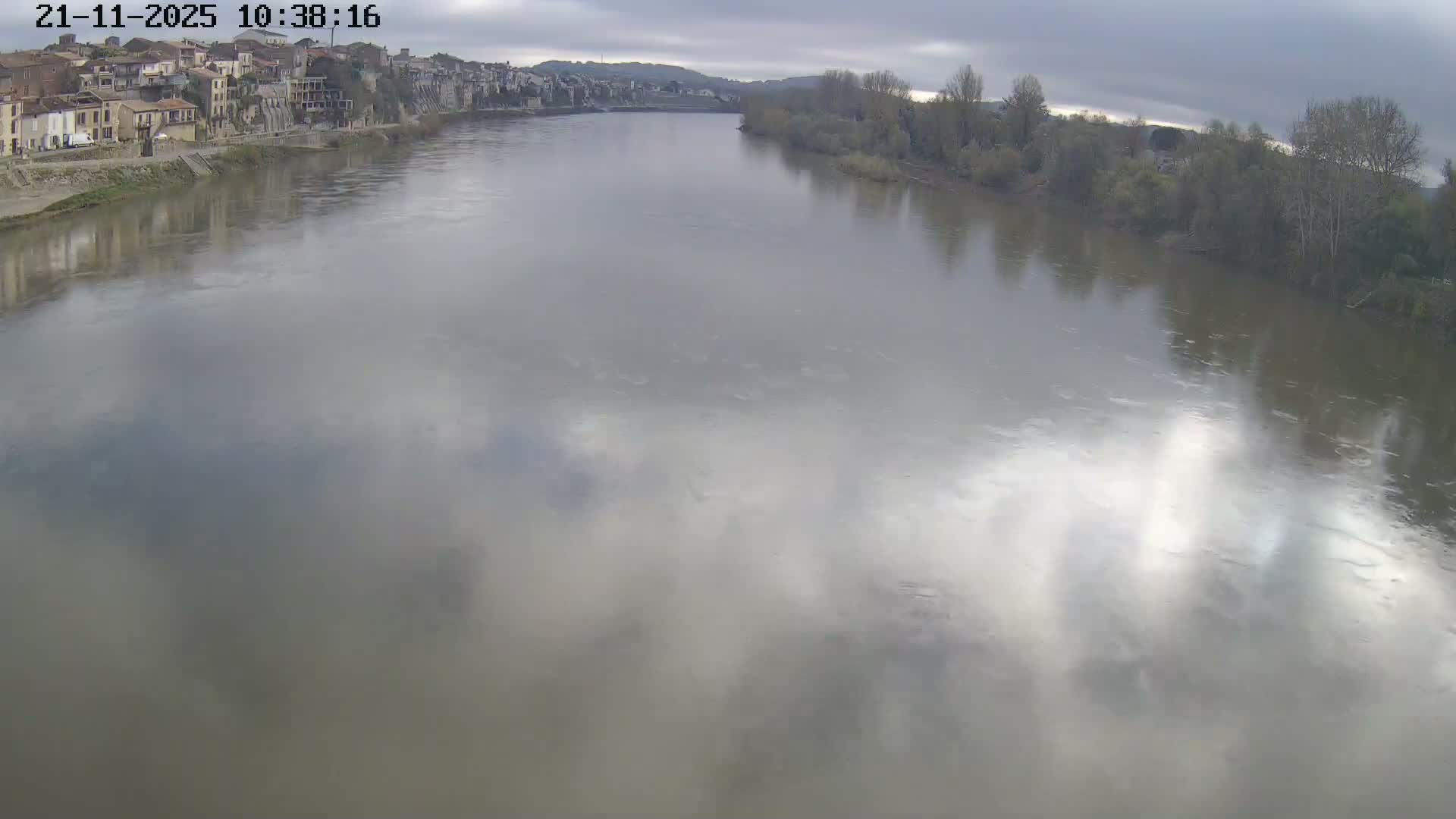 Tonneins City & Riviere Garonne River Live Cam - Marmande, Lot-et-Garonne, Nouvelle-Aquitaine, France