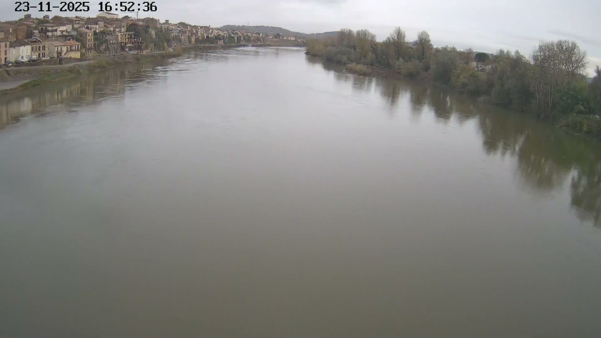 Tonneins City & Riviere Garonne River Live Cam - Marmande, Lot-et-Garonne, Nouvelle-Aquitaine, France