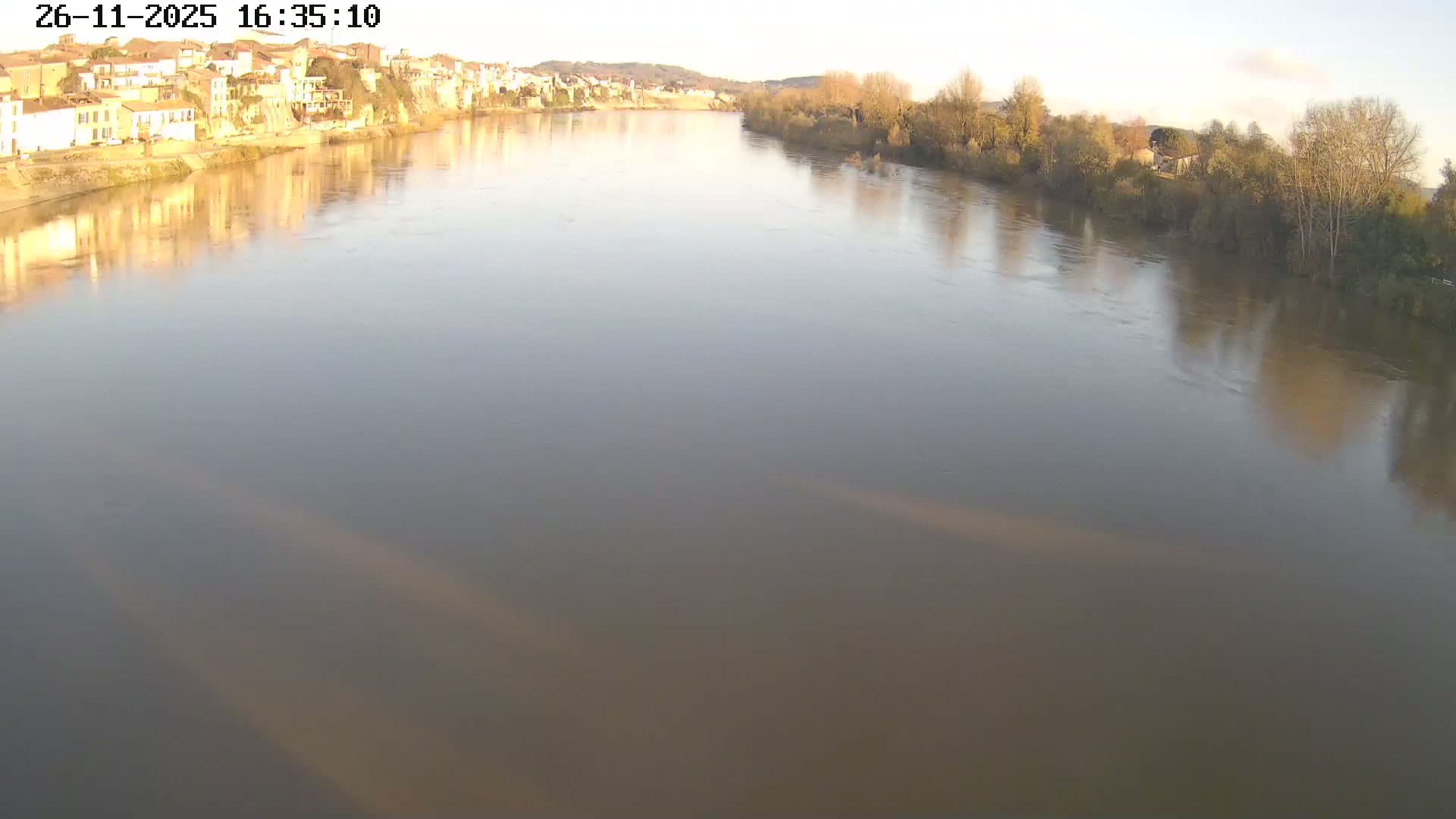 Tonneins City & Riviere Garonne River Live Cam - Marmande, Lot-et-Garonne, Nouvelle-Aquitaine, France