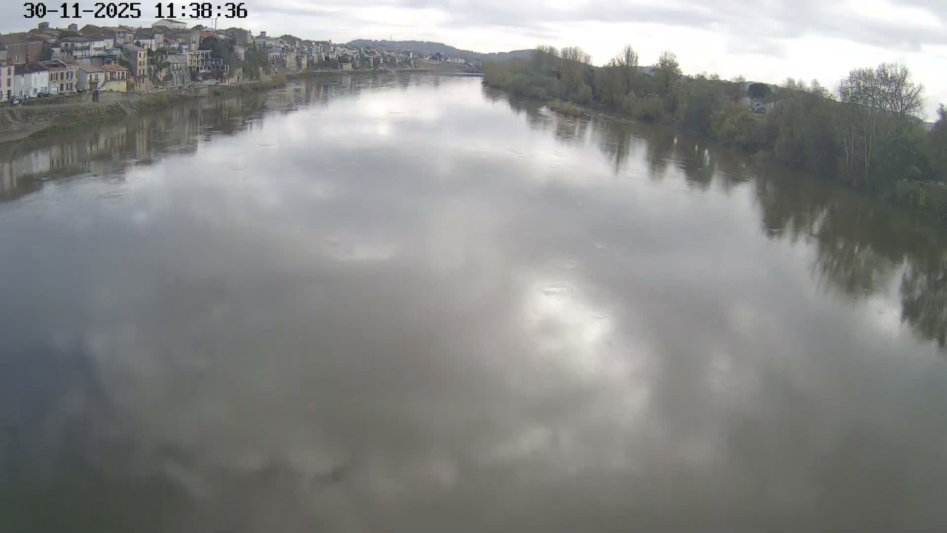 Tonneins City & Riviere Garonne River Live Cam - Marmande, Lot-et-Garonne, Nouvelle-Aquitaine, France