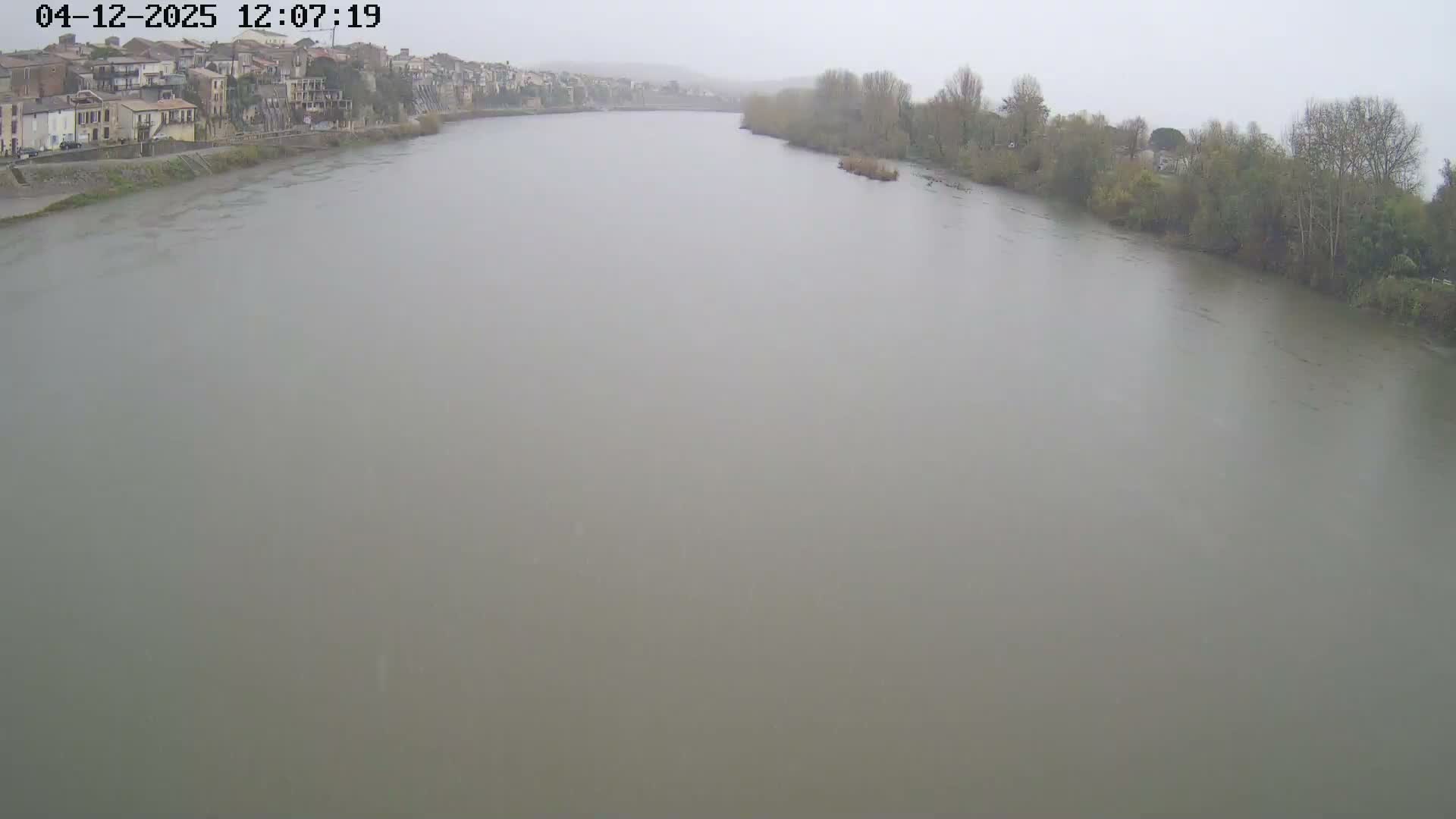 Tonneins City & Riviere Garonne River Live Cam - Marmande, Lot-et-Garonne, Nouvelle-Aquitaine, France