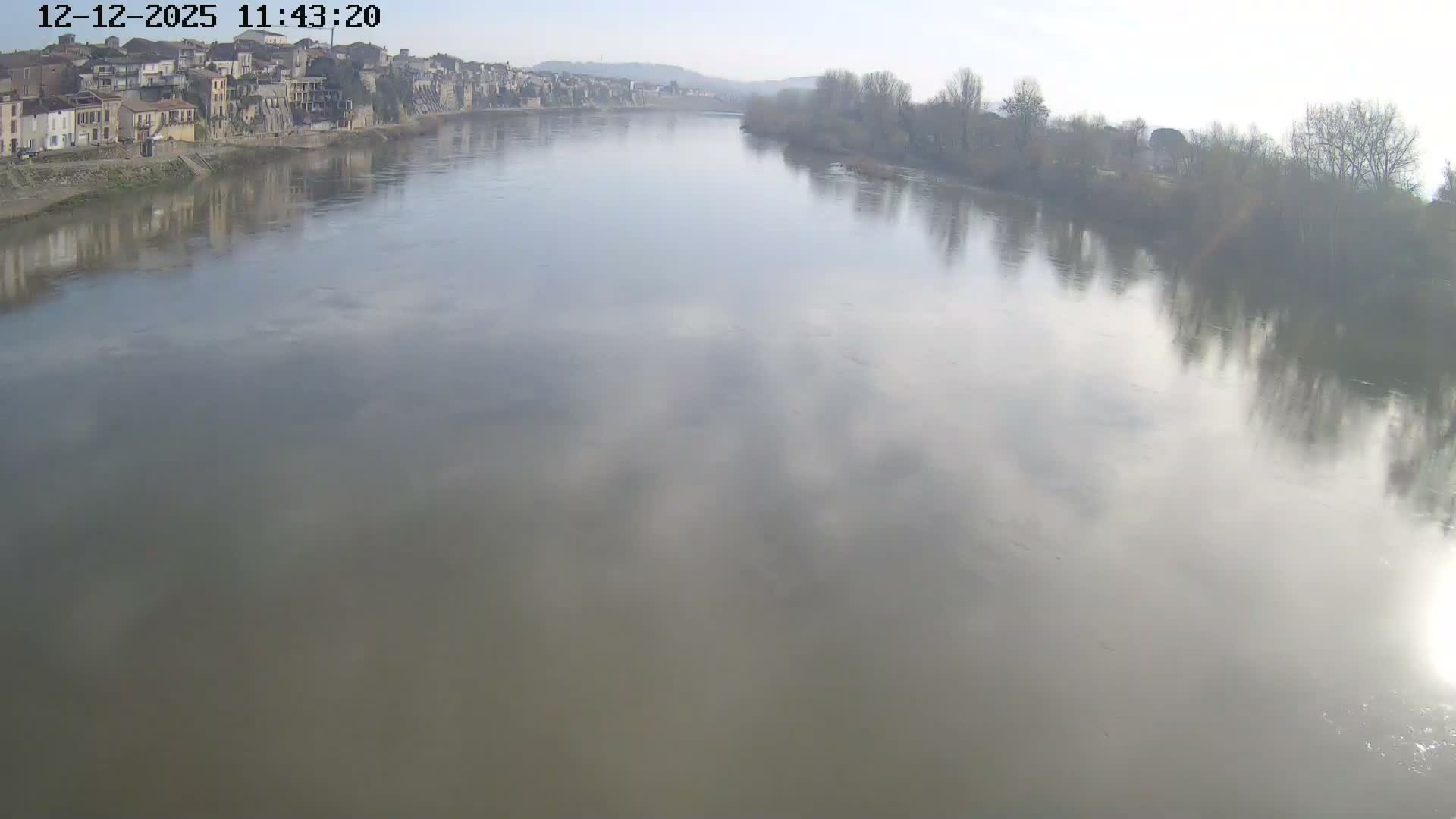 Tonneins City & Riviere Garonne River Live Cam - Marmande, Lot-et-Garonne, Nouvelle-Aquitaine, France
