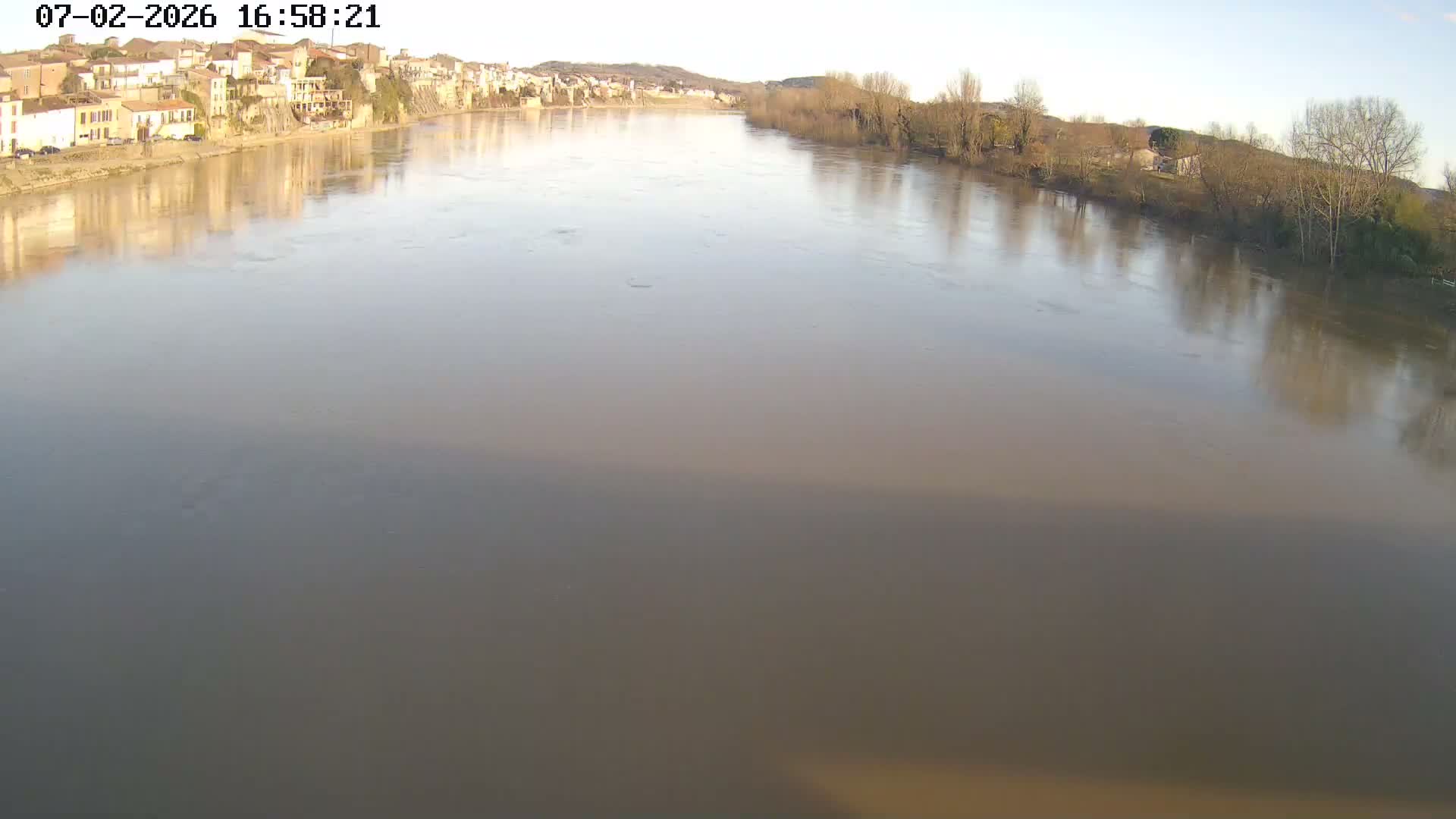 Tonneins City & Riviere Garonne River Live Cam - Marmande, Lot-et-Garonne, Nouvelle-Aquitaine, France