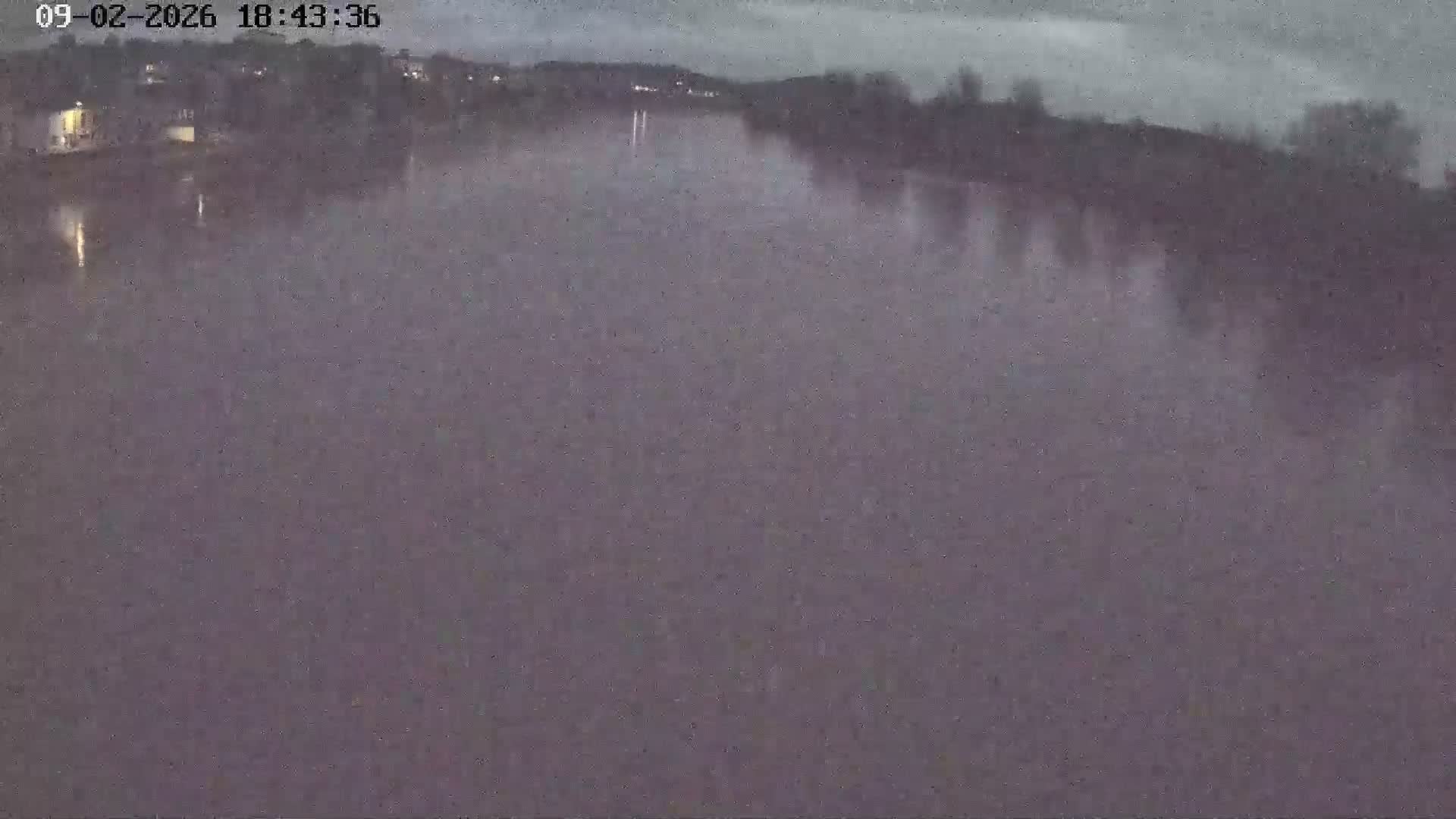 Tonneins City & Riviere Garonne River Live Cam - Marmande, Lot-et-Garonne, Nouvelle-Aquitaine, France