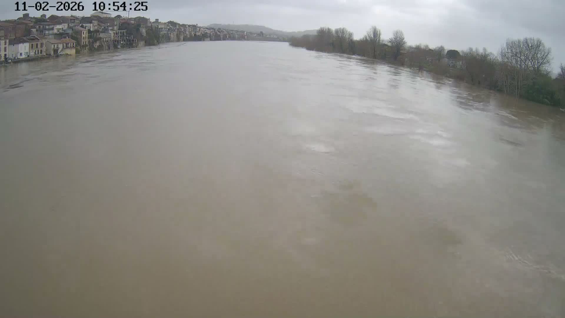 Tonneins City & Riviere Garonne River Live Cam - Marmande, Lot-et-Garonne, Nouvelle-Aquitaine, France