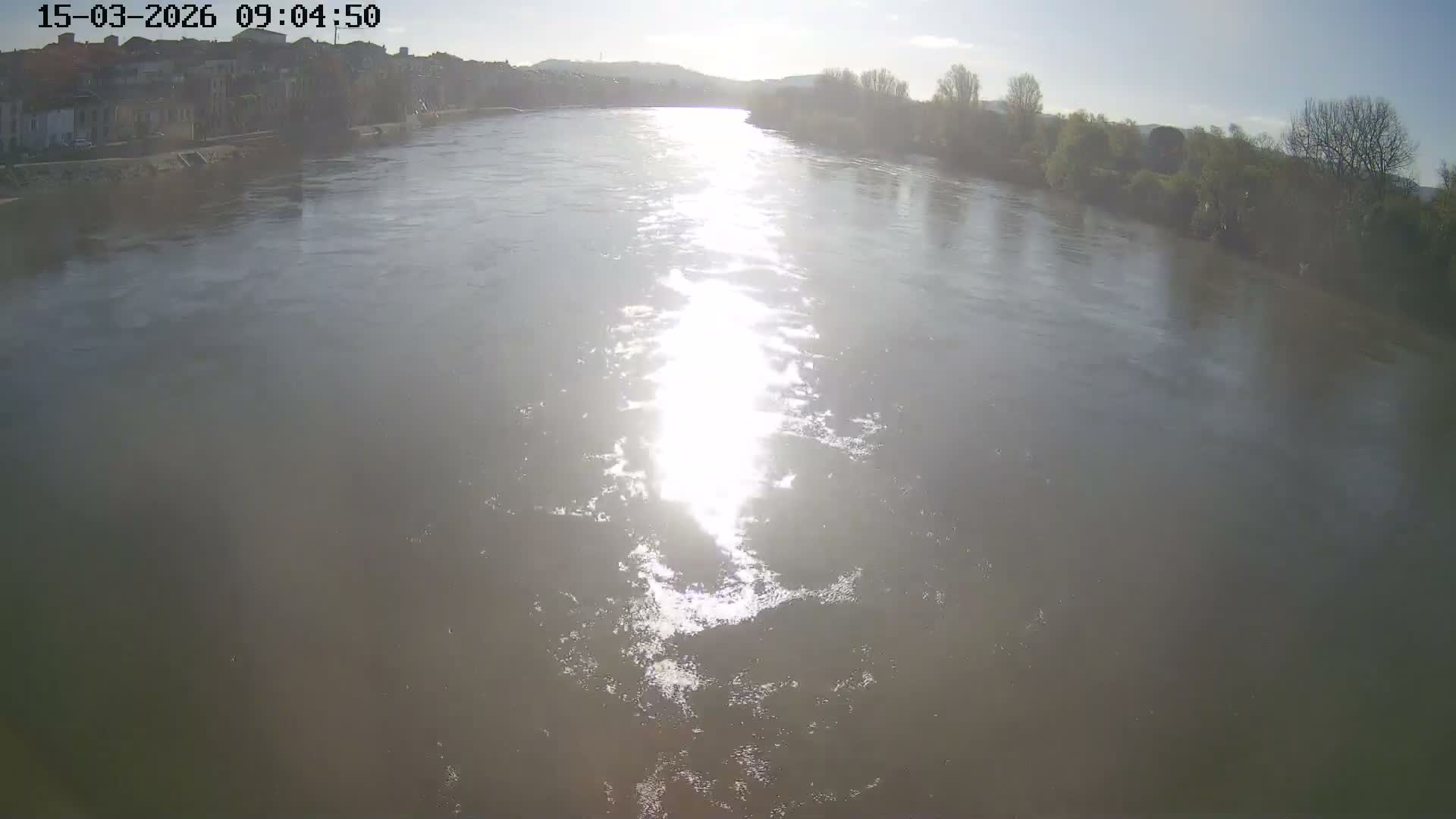 Tonneins City & Riviere Garonne River Live Cam - Marmande, Lot-et-Garonne, Nouvelle-Aquitaine, France