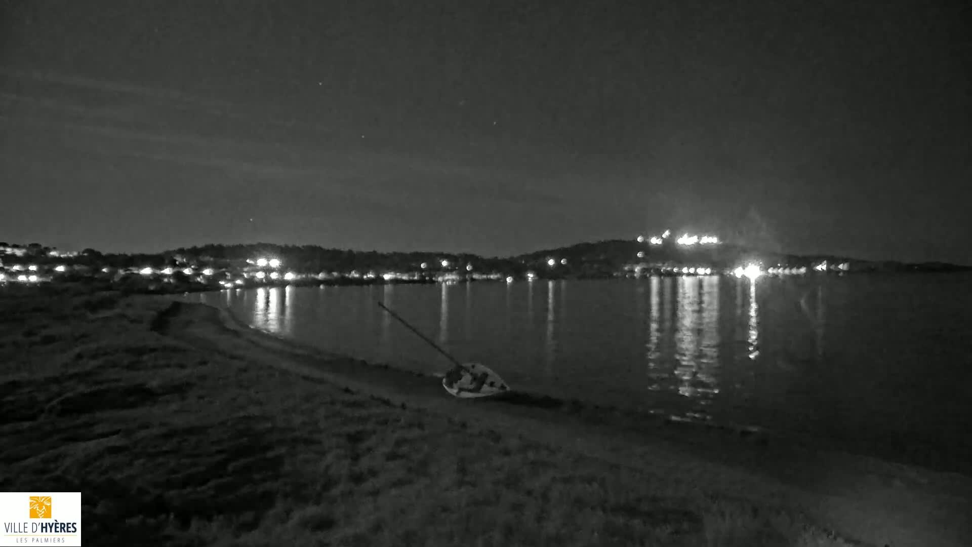 Hyeres - Plage dees Estagnets Beach Live Cam - Toulon, Var, Provence-Alpes-Cote d’Azur, France