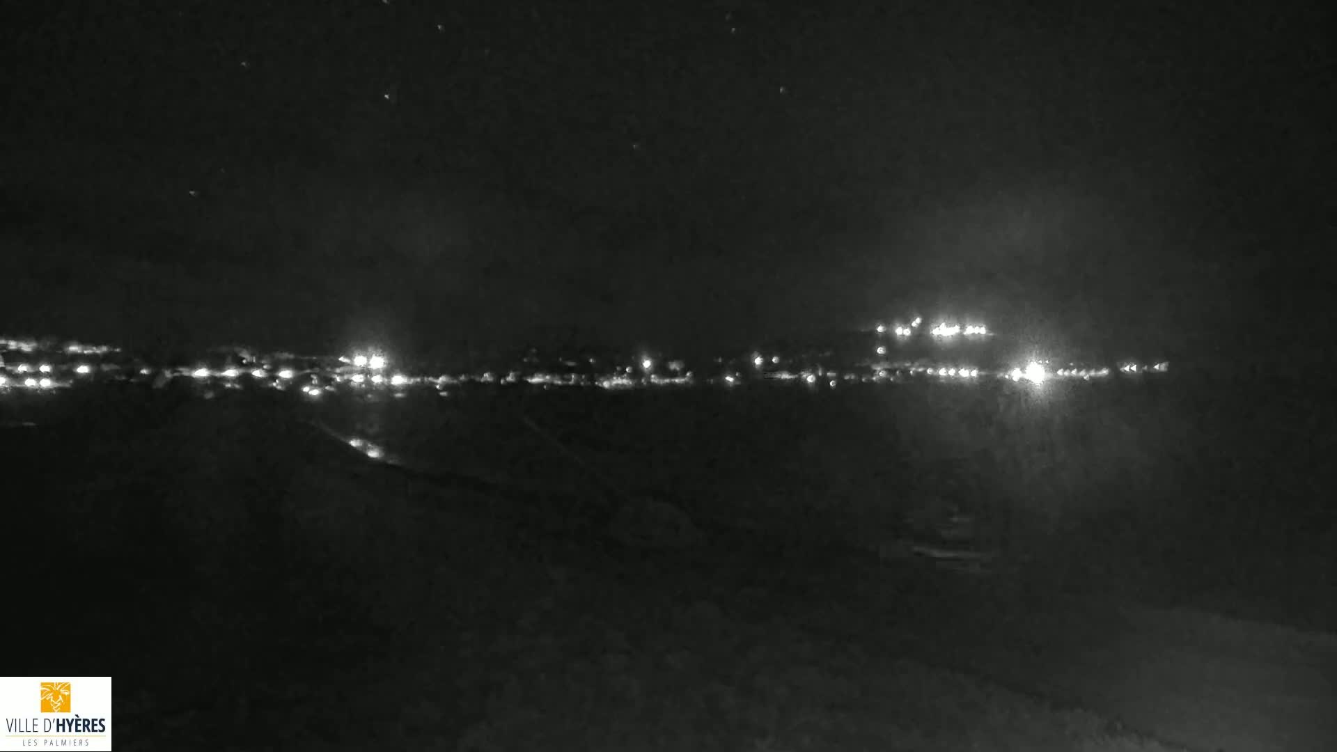 Hyeres - Plage dees Estagnets Beach Live Cam - Toulon, Var, Provence-Alpes-Cote d’Azur, France