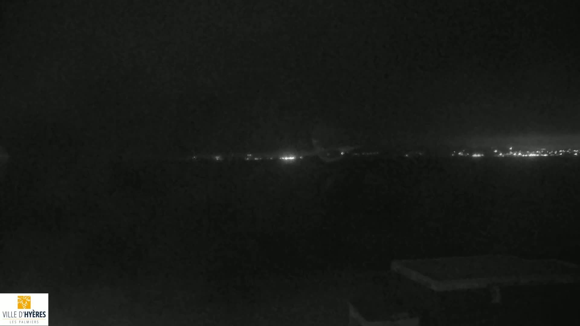 Hyeres - Plage dees Estagnets Beach Live Cam - Toulon, Var, Provence-Alpes-Cote d’Azur, France
