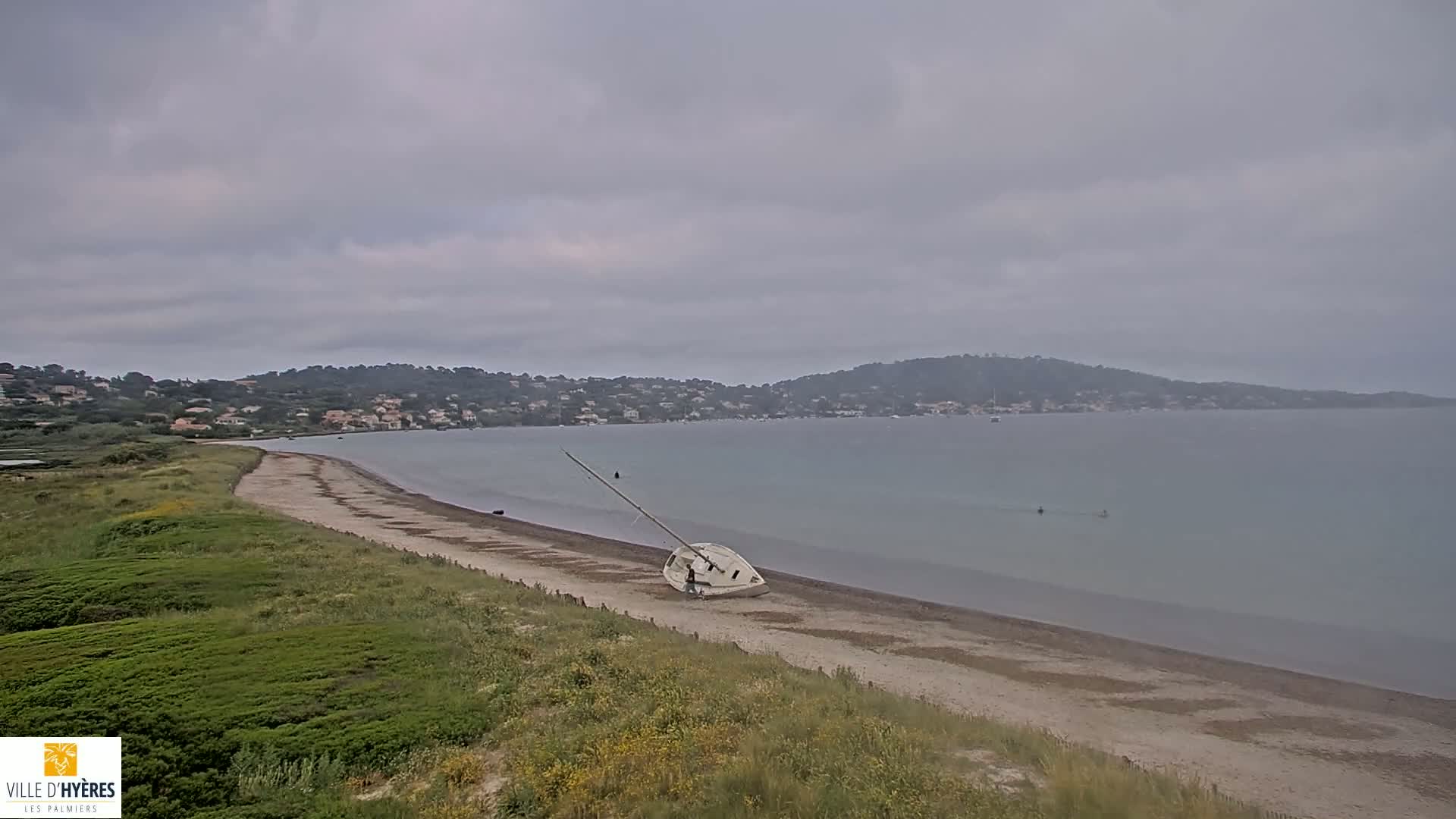 Hyeres - Plage dees Estagnets Beach Live Cam - Toulon, Var, Provence-Alpes-Cote d’Azur, France