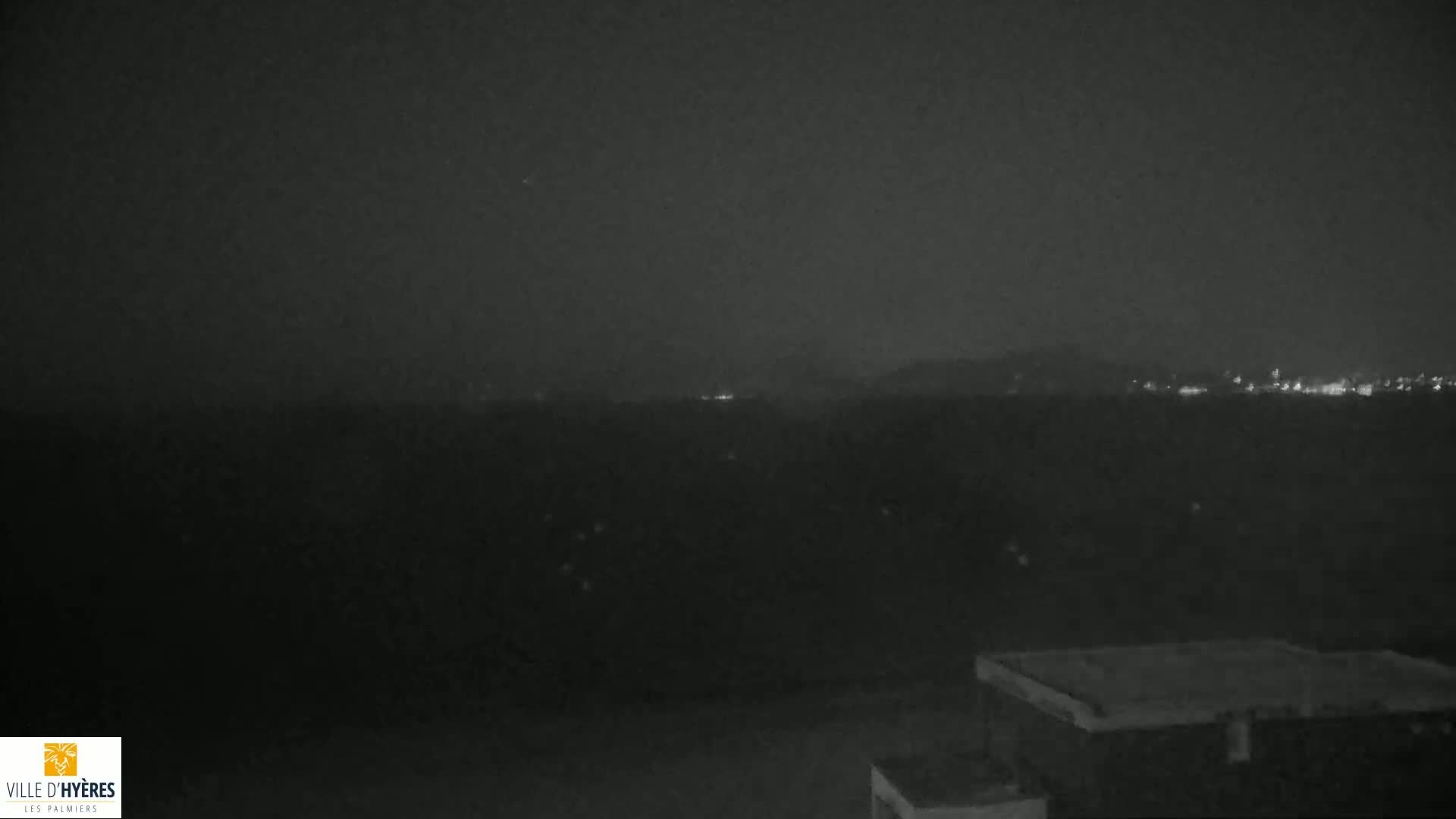 Hyeres - Plage dees Estagnets Beach Live Cam - Toulon, Var, Provence-Alpes-Cote d’Azur, France