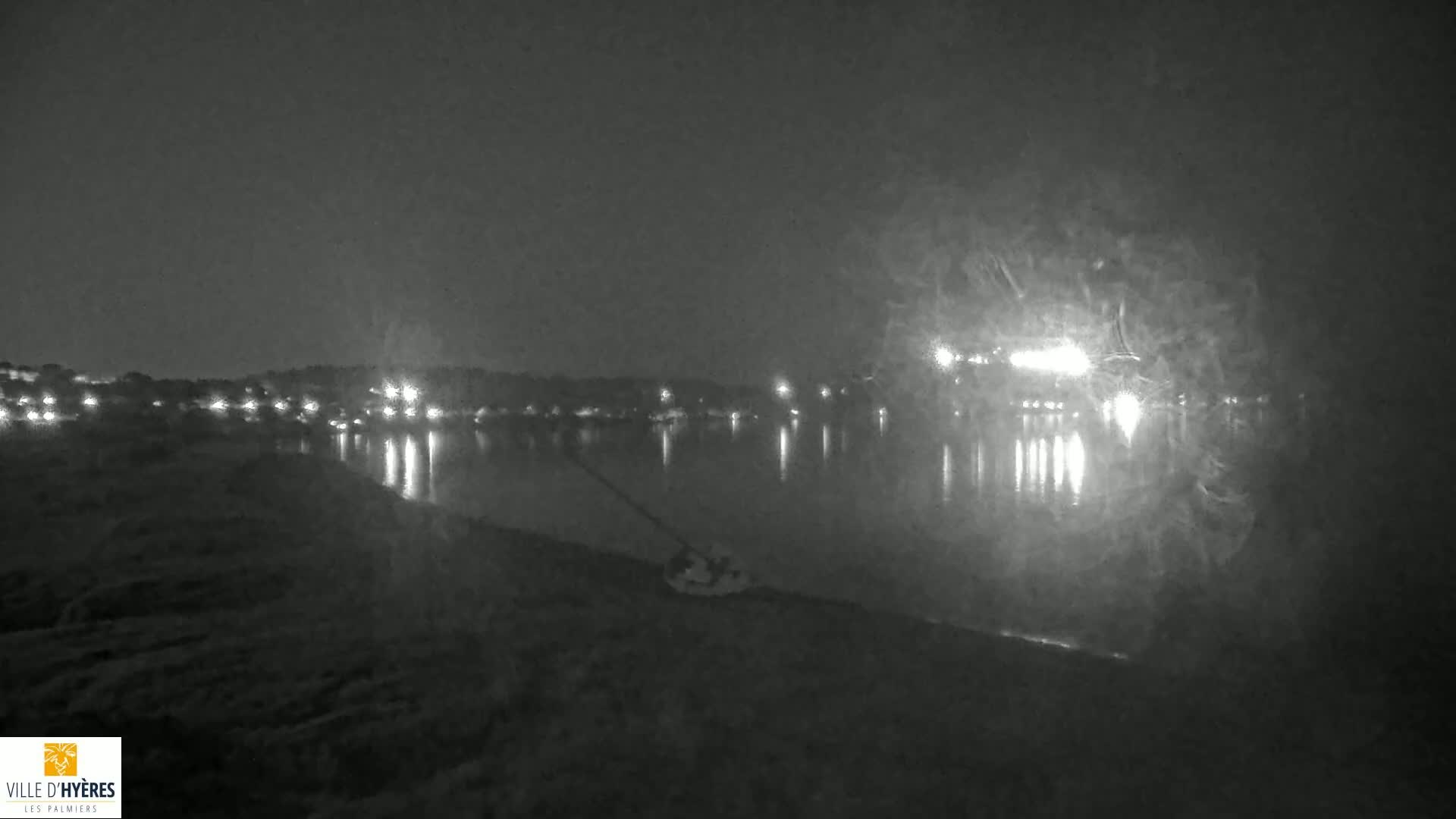 Hyeres - Plage dees Estagnets Beach Live Cam - Toulon, Var, Provence-Alpes-Cote d’Azur, France