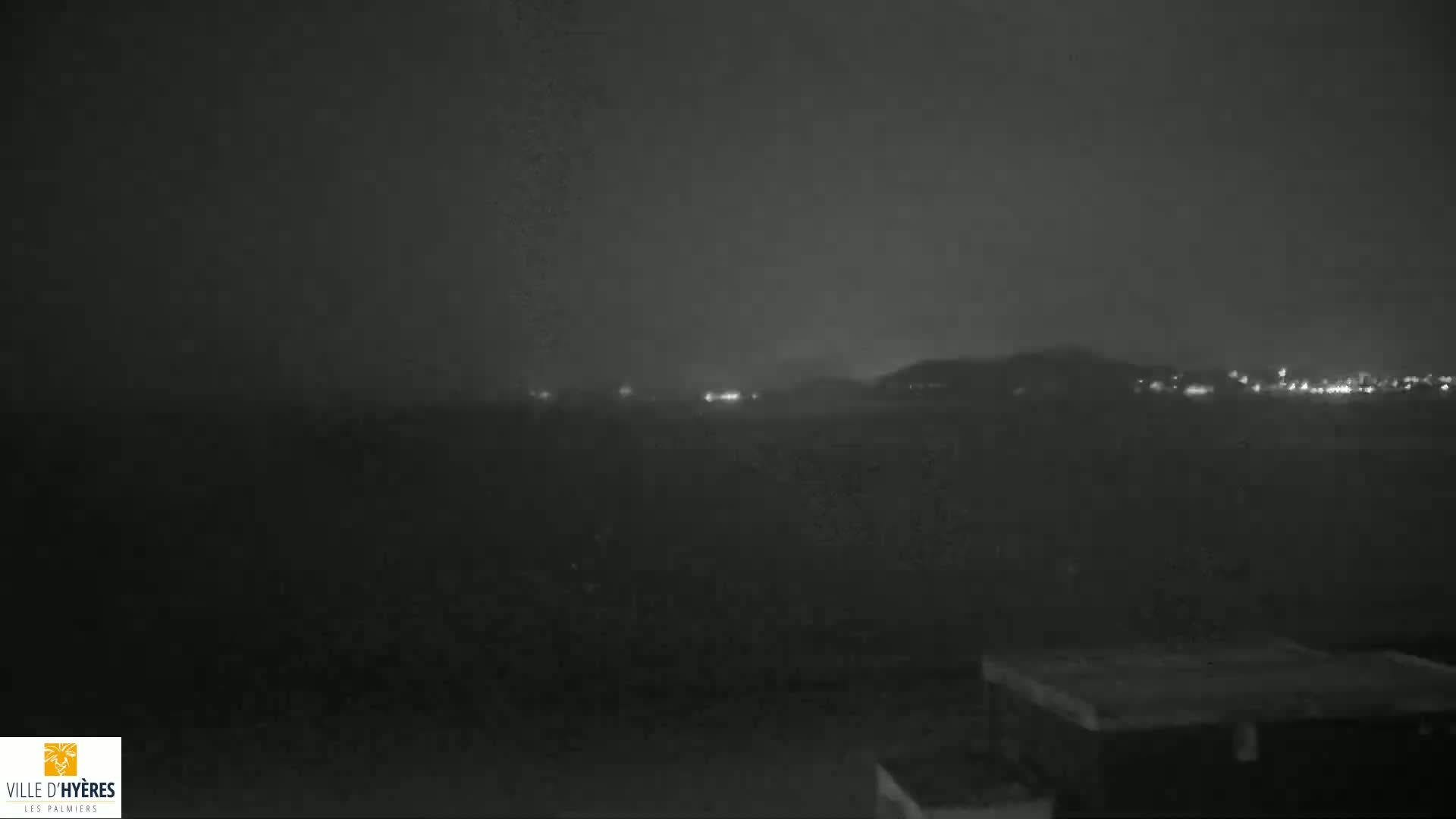 Hyeres - Plage dees Estagnets Beach Live Cam - Toulon, Var, Provence-Alpes-Cote d’Azur, France