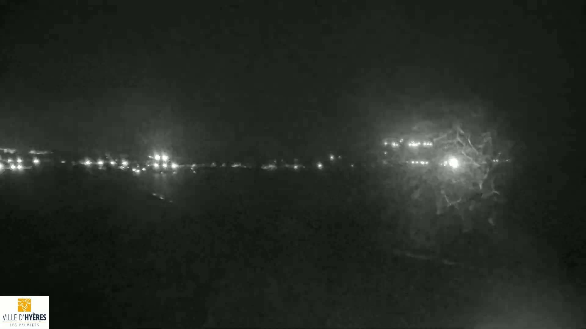 Hyeres - Plage dees Estagnets Beach Live Cam - Toulon, Var, Provence-Alpes-Cote d’Azur, France
