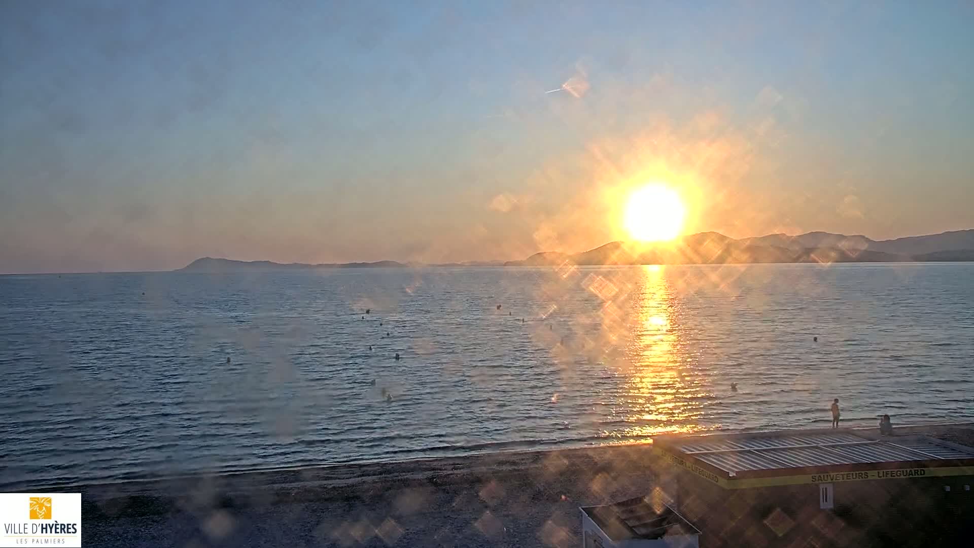 Hyeres - Plage dees Estagnets Beach Live Cam - Toulon, Var, Provence-Alpes-Cote d’Azur, France