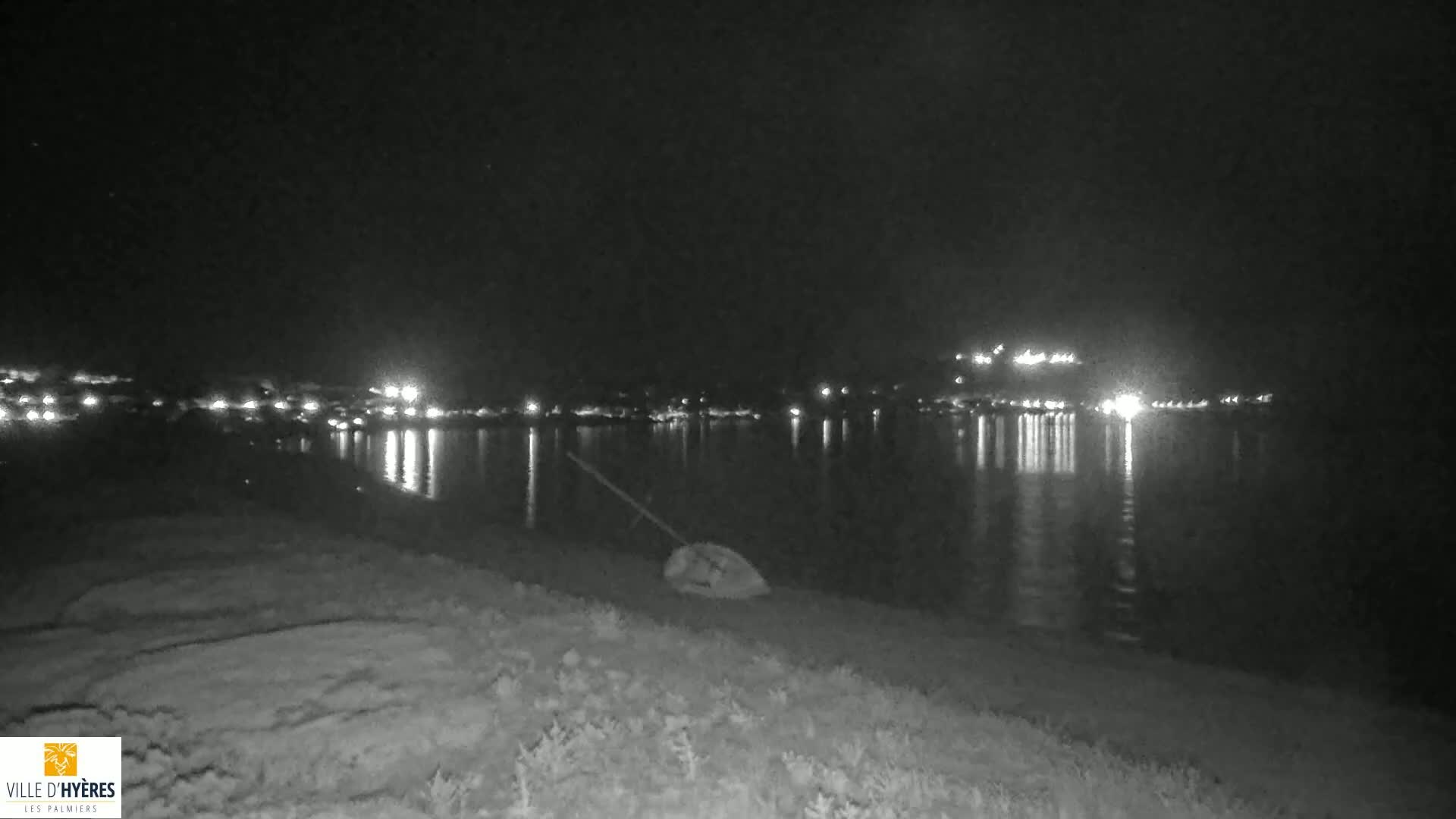 Hyeres - Plage dees Estagnets Beach Live Cam - Toulon, Var, Provence-Alpes-Cote d’Azur, France