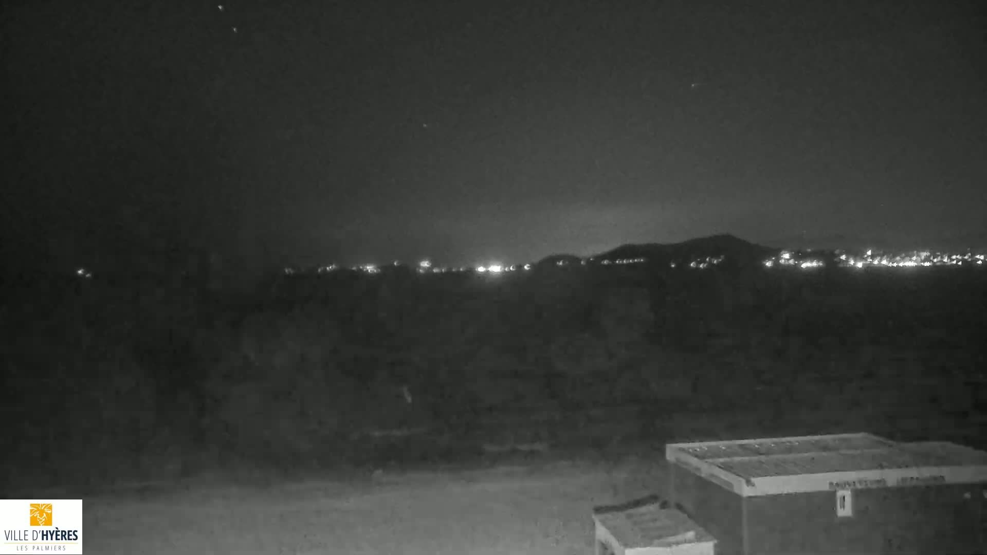 Hyeres - Plage dees Estagnets Beach Live Cam - Toulon, Var, Provence-Alpes-Cote d’Azur, France