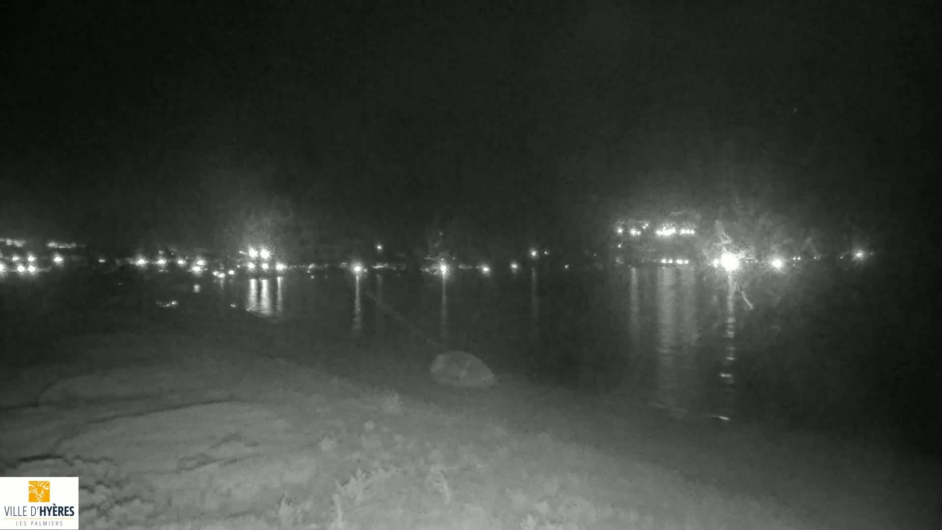 Hyeres - Plage dees Estagnets Beach Live Cam - Toulon, Var, Provence-Alpes-Cote d’Azur, France