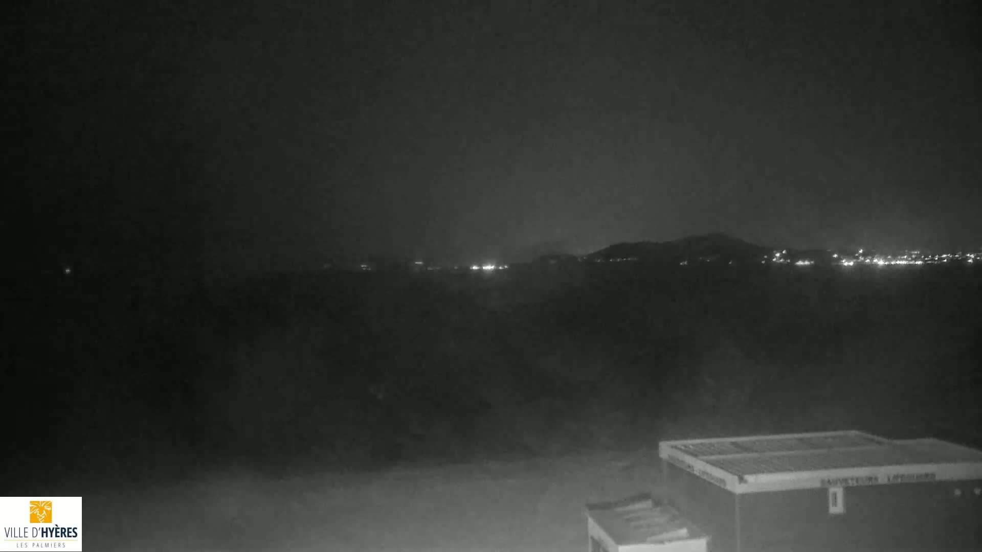 Hyeres - Plage dees Estagnets Beach Live Cam - Toulon, Var, Provence-Alpes-Cote d’Azur, France