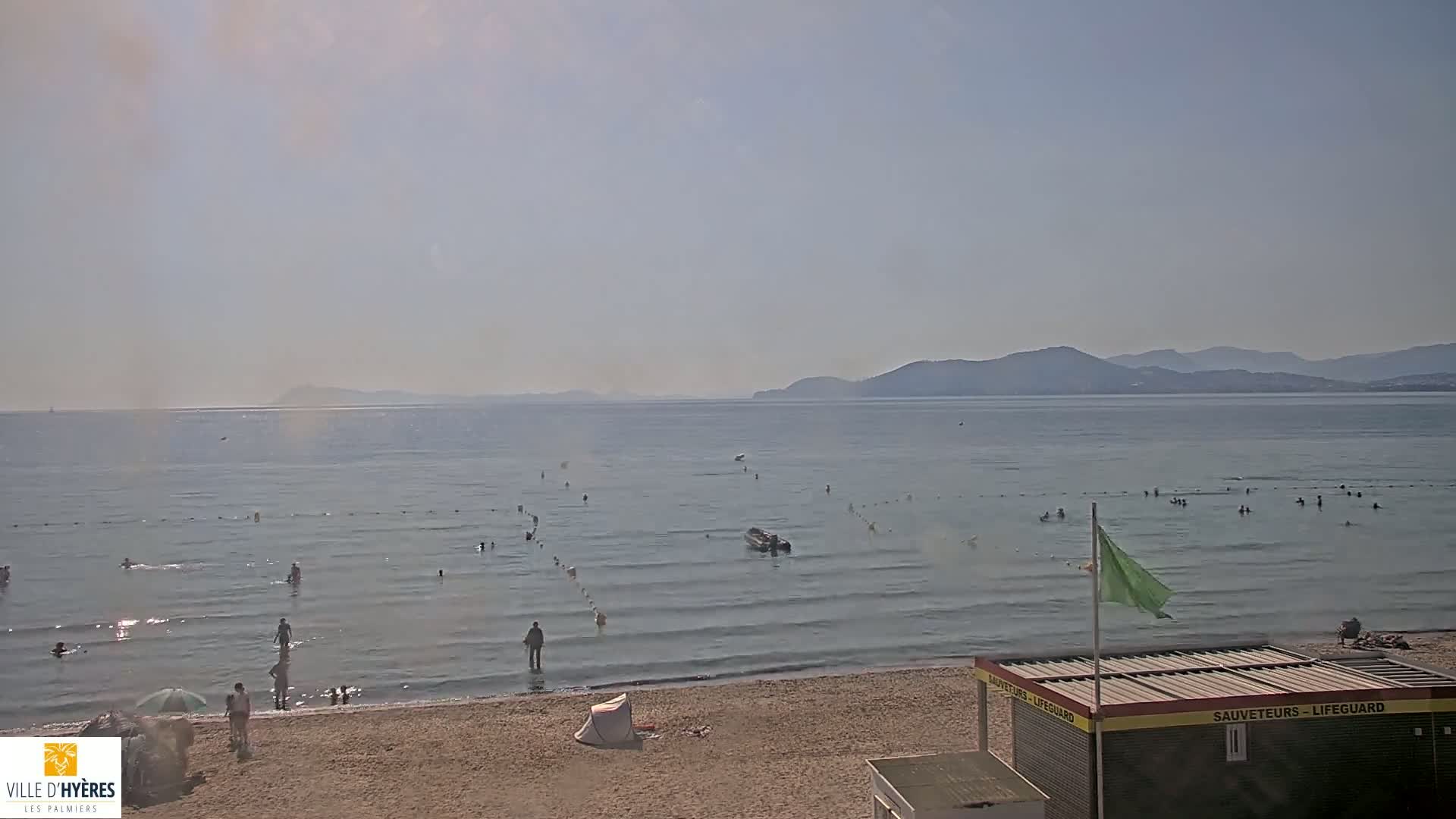 Hyeres - Plage dees Estagnets Beach Live Cam - Toulon, Var, Provence-Alpes-Cote d’Azur, France