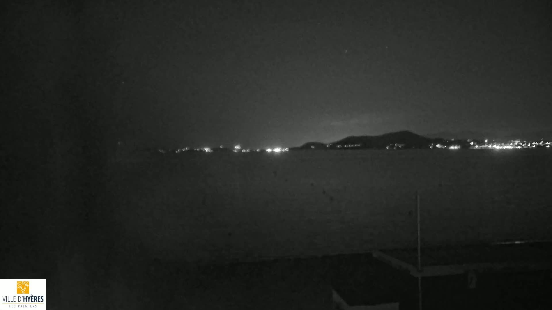 Hyeres - Plage dees Estagnets Beach Live Cam - Toulon, Var, Provence-Alpes-Cote d’Azur, France