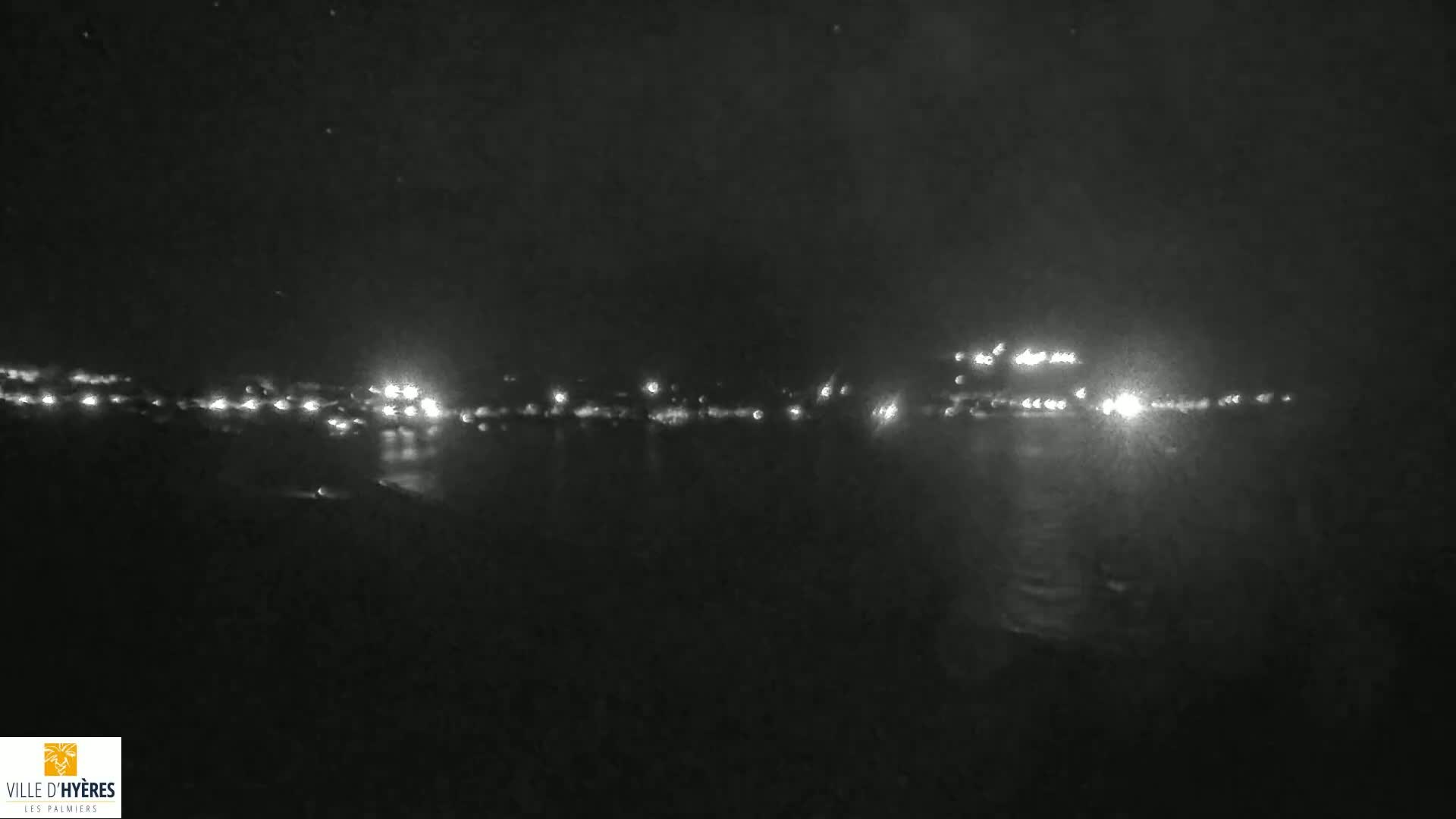 Hyeres - Plage dees Estagnets Beach Live Cam - Toulon, Var, Provence-Alpes-Cote d’Azur, France