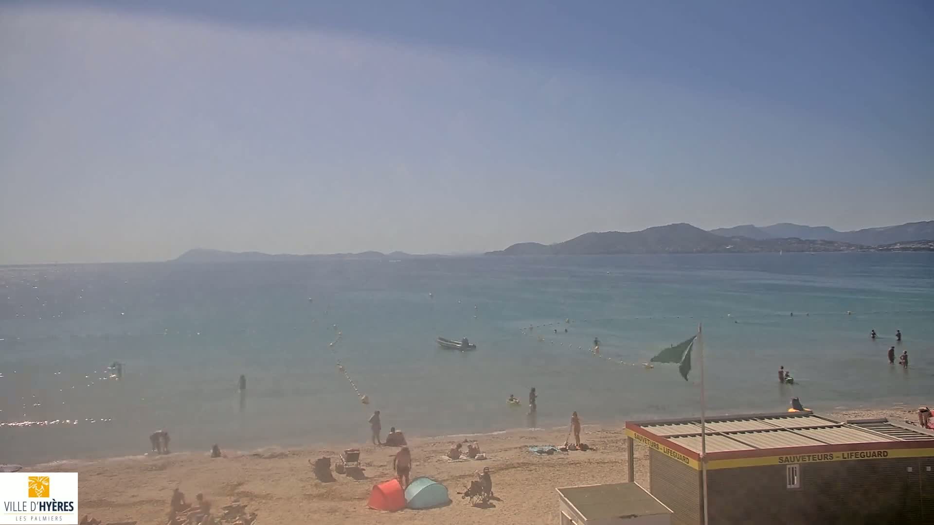 Hyeres - Plage dees Estagnets Beach Live Cam - Toulon, Var, Provence-Alpes-Cote d’Azur, France