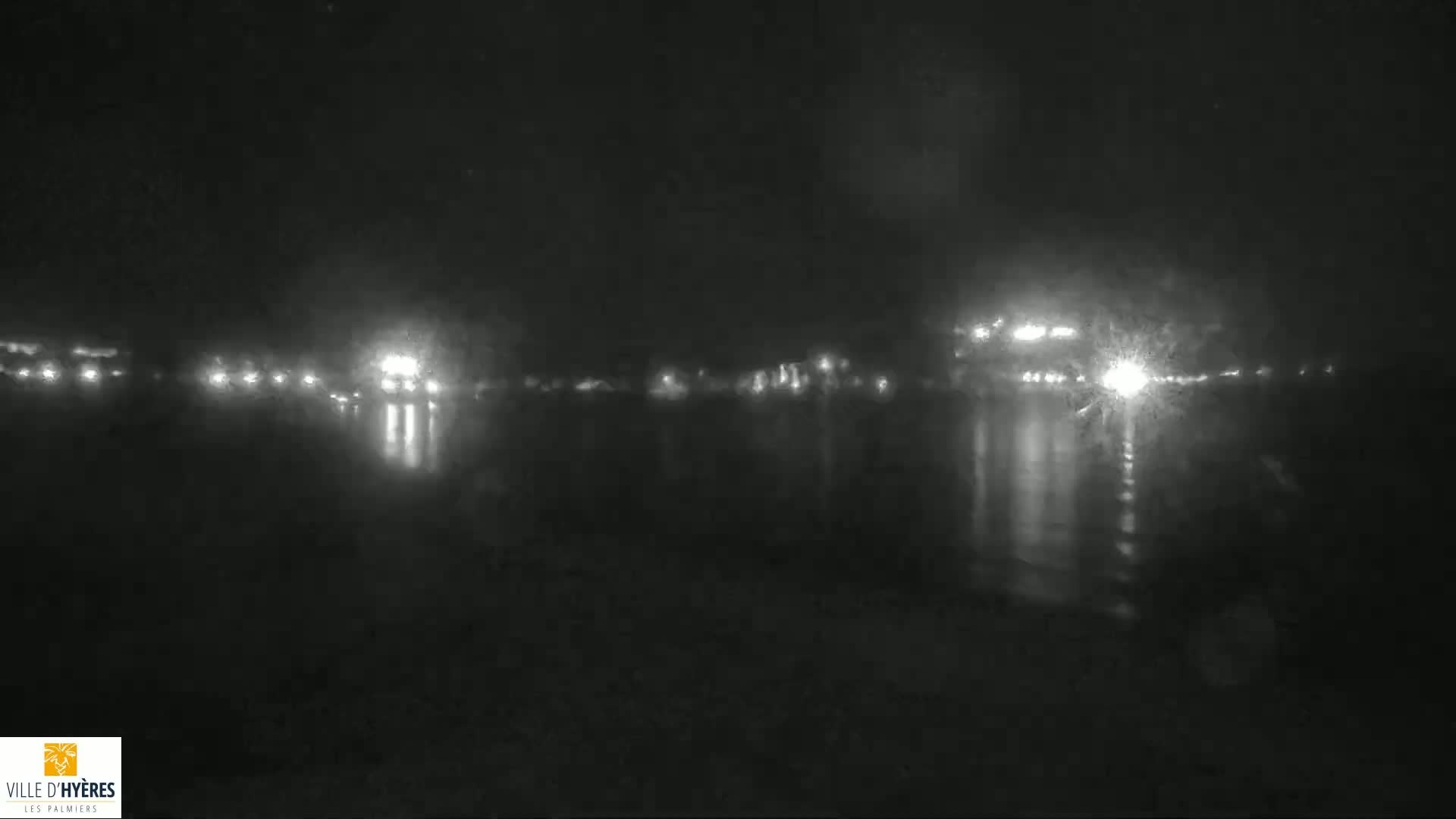 Hyeres - Plage dees Estagnets Beach Live Cam - Toulon, Var, Provence-Alpes-Cote d’Azur, France