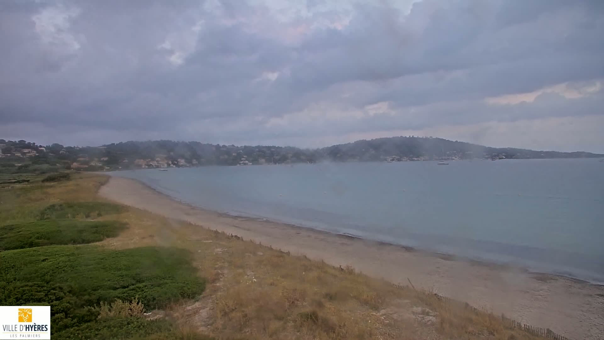Hyeres - Plage dees Estagnets Beach Live Cam - Toulon, Var, Provence-Alpes-Cote d’Azur, France