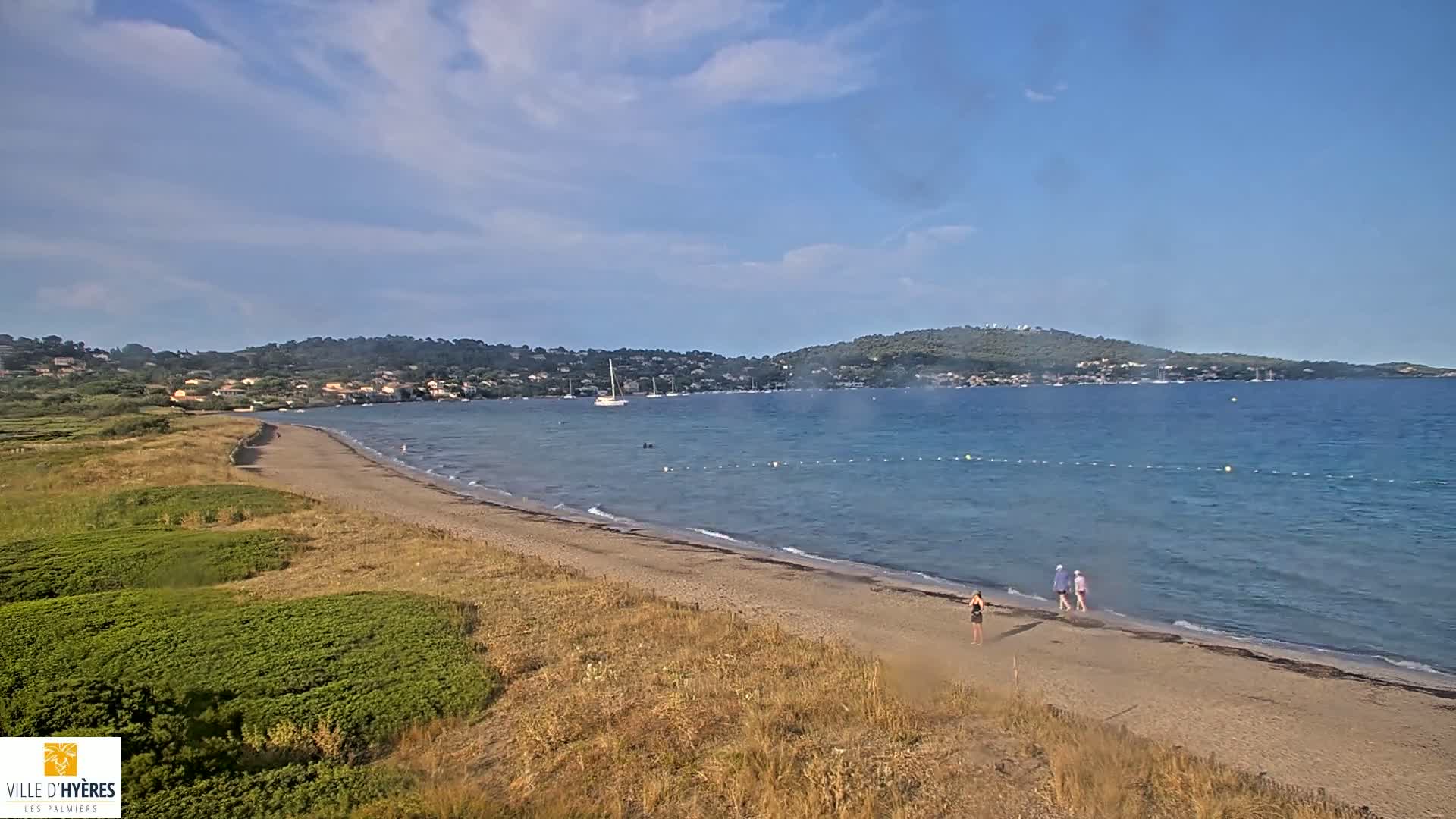 Hyeres - Plage dees Estagnets Beach Live Cam - Toulon, Var, Provence-Alpes-Cote d’Azur, France